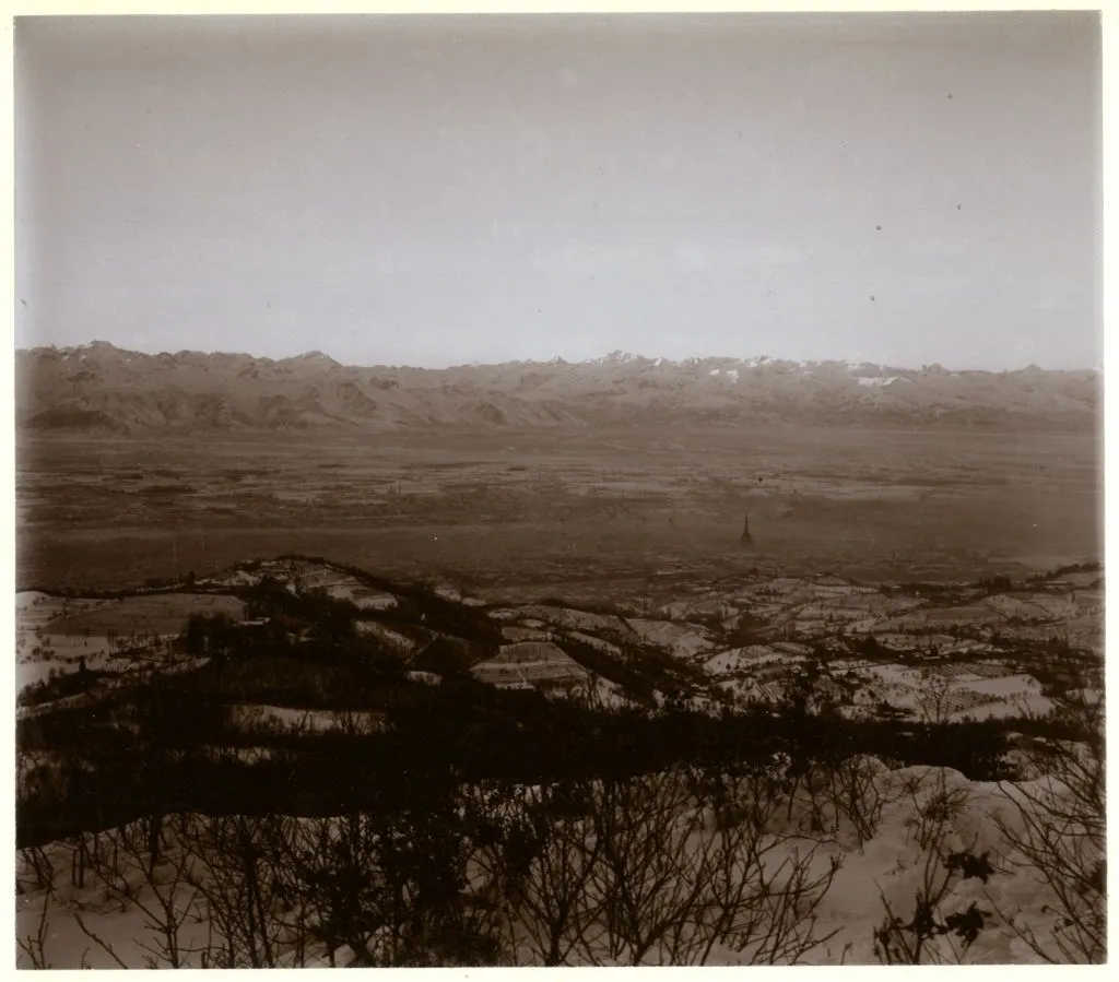 Photo showing: Torino- Panorama Invernale Dal Colle Della Maddalena; 1910 ca.; stampa al citrato; 167X192