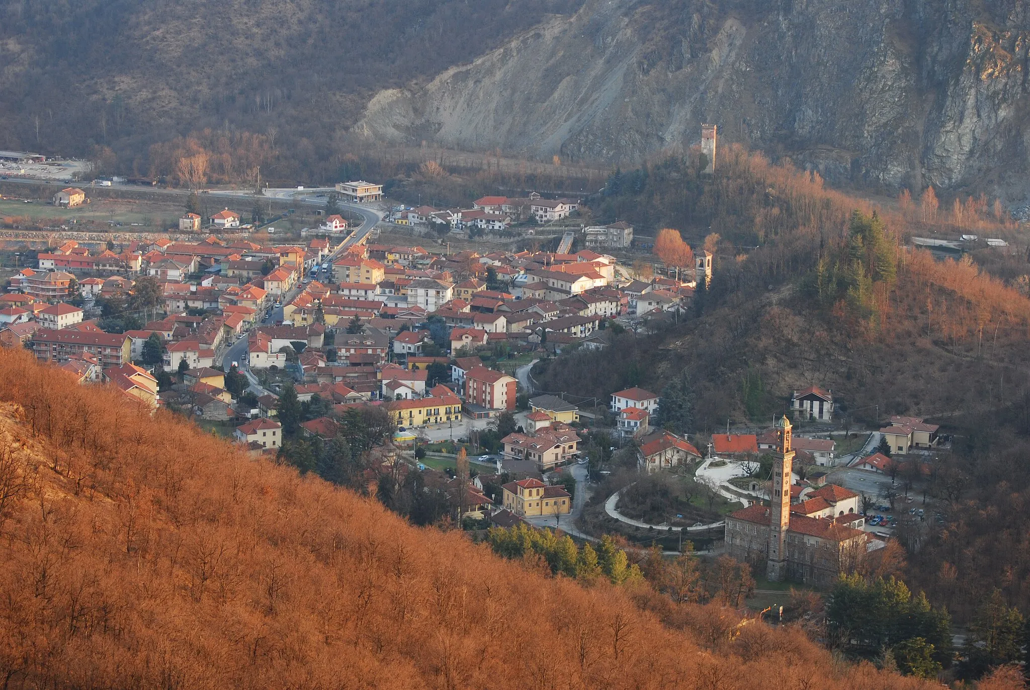 Photo showing: Municipality of Trana from Monte Cuneo