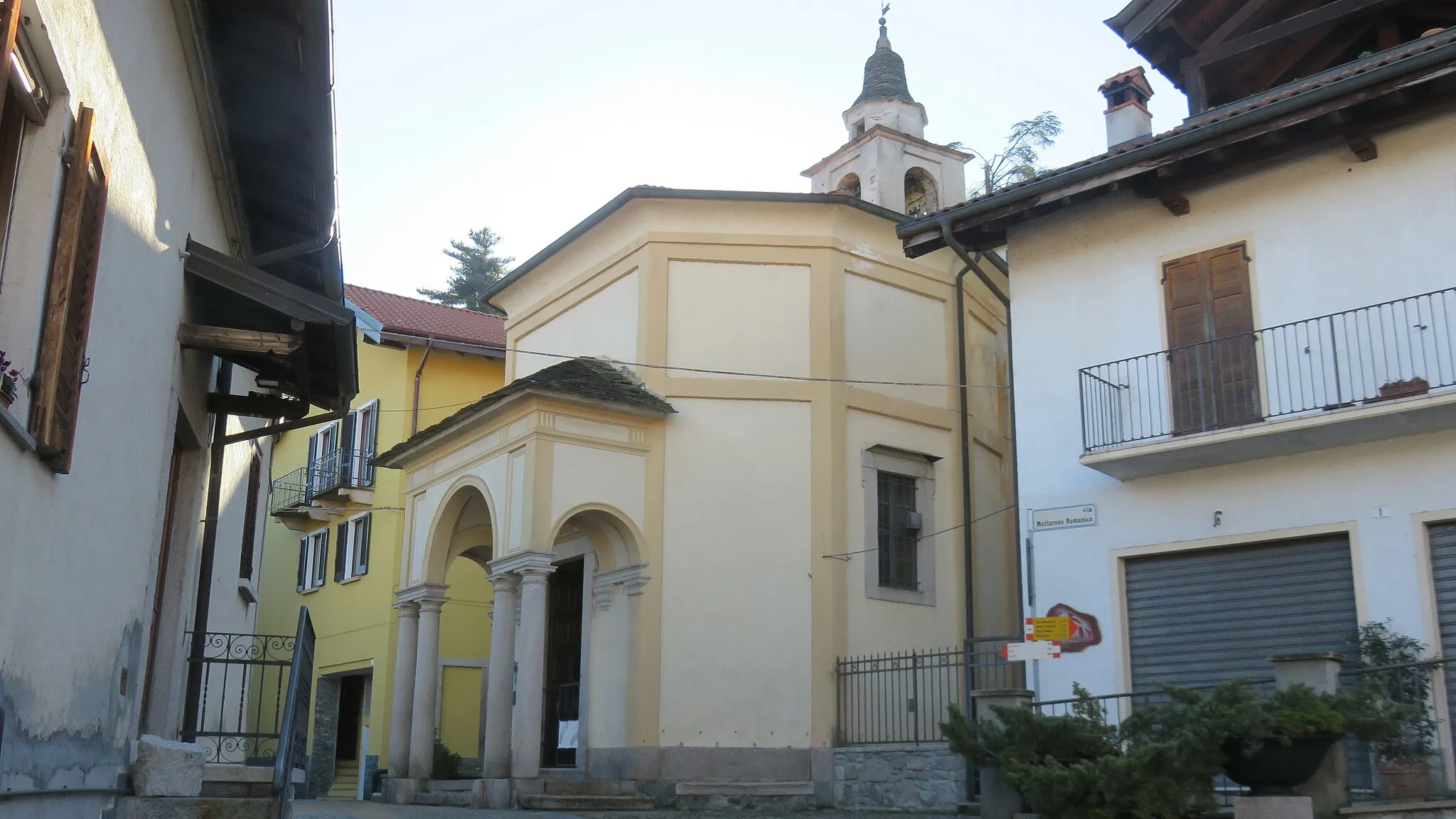 Photo showing: Romanico (Baveno) Oratorio di San Giuseppe