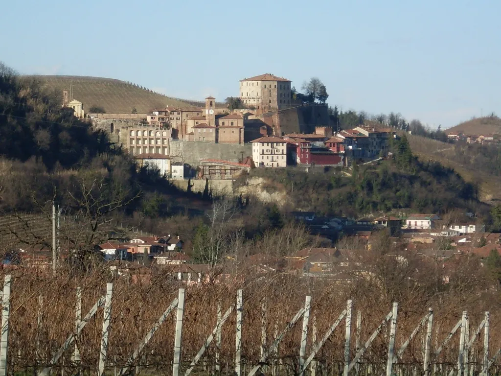 Photo showing: View of Castellinaldo (Cn) Italy