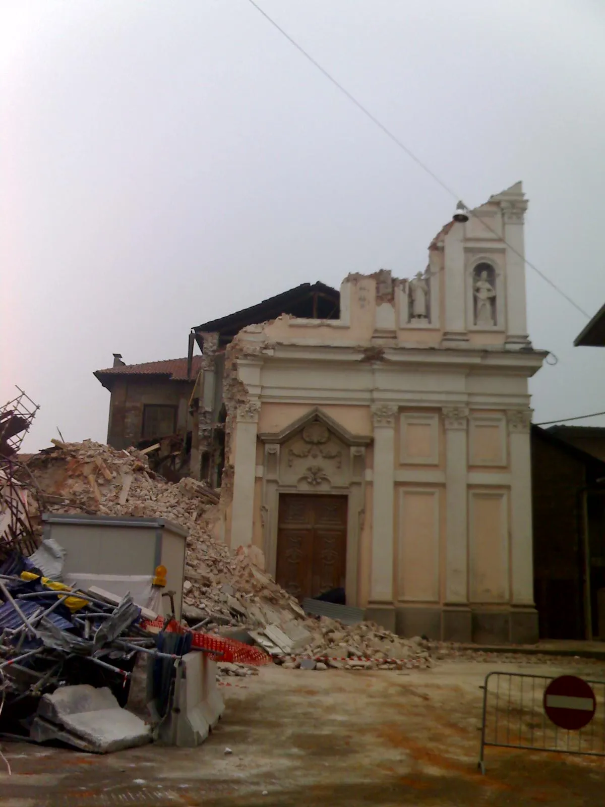 Photo showing: Chiesa di Nole dopo il crollo