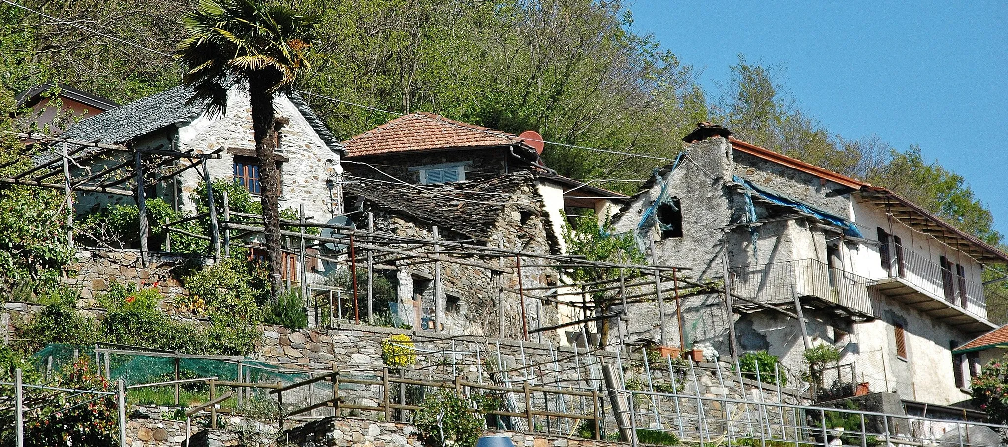 Photo showing: Houses at Sant'Agata