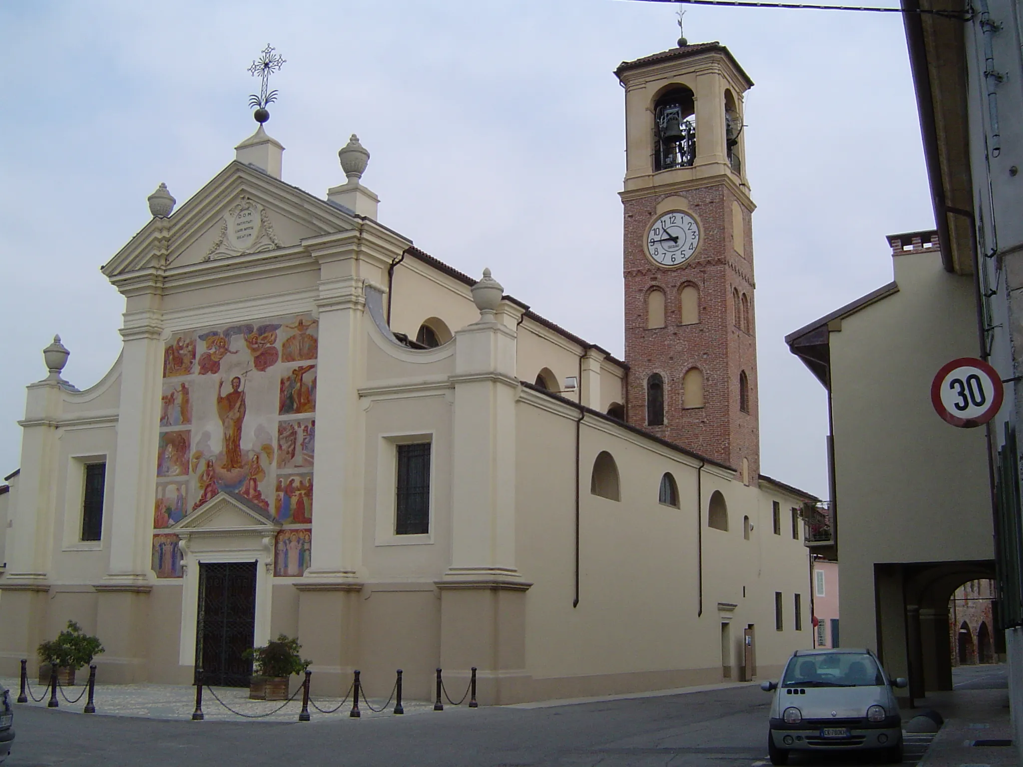 Photo showing: Chiesa parrocchiale di Morano sul Po dedicata a San Giovanni Battista, opera propria, 2007, Comelli Luigi, Pubblico dominio,
