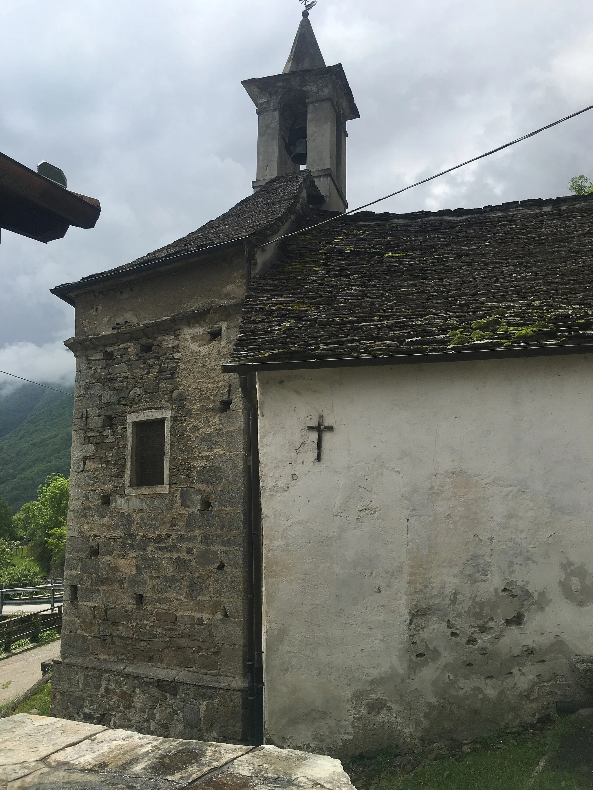 Photo showing: L'oratorio di Santa Maria a Fomarco, frazione di Pieve Vergonte