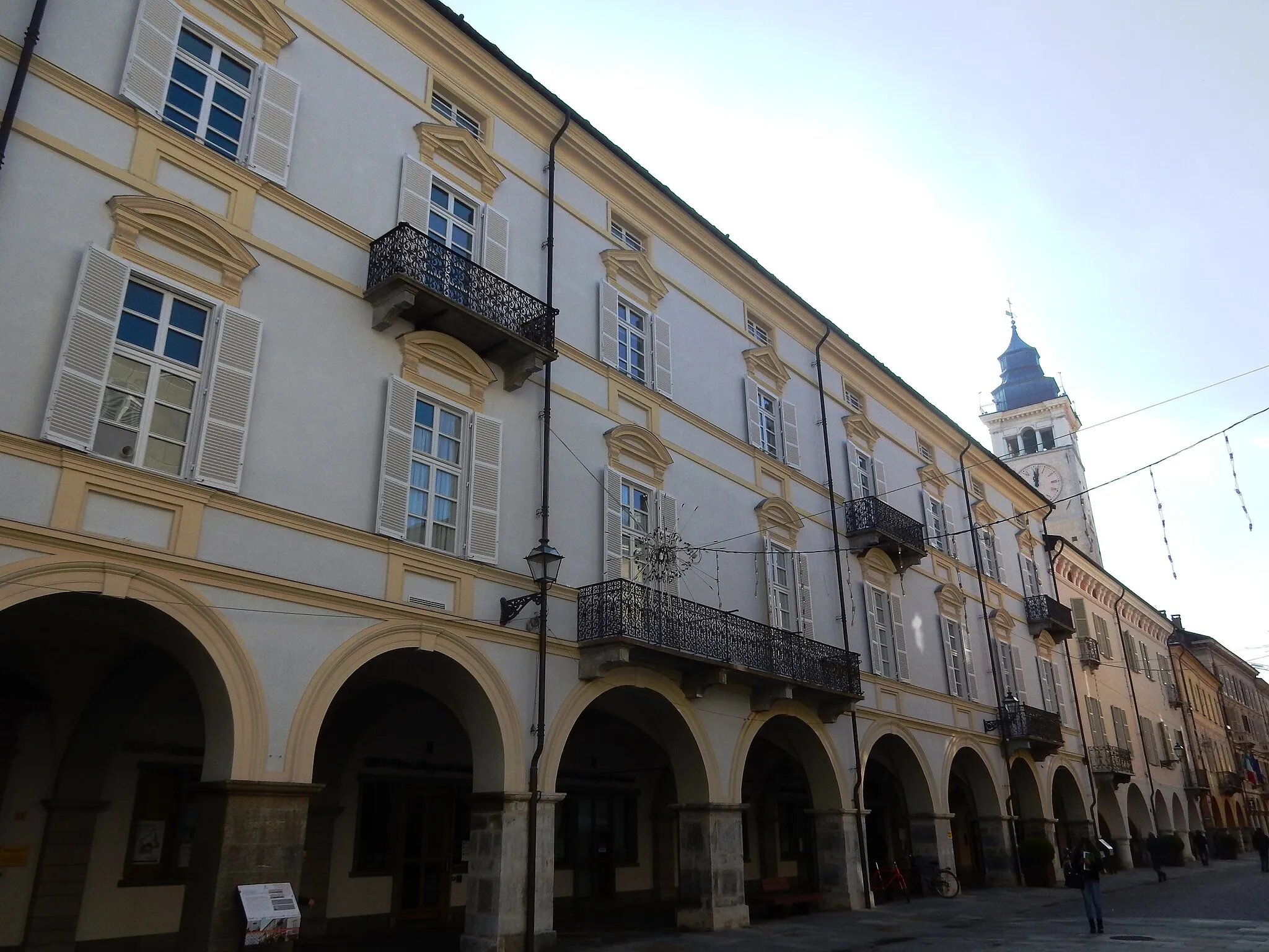 Photo showing: I portici della città