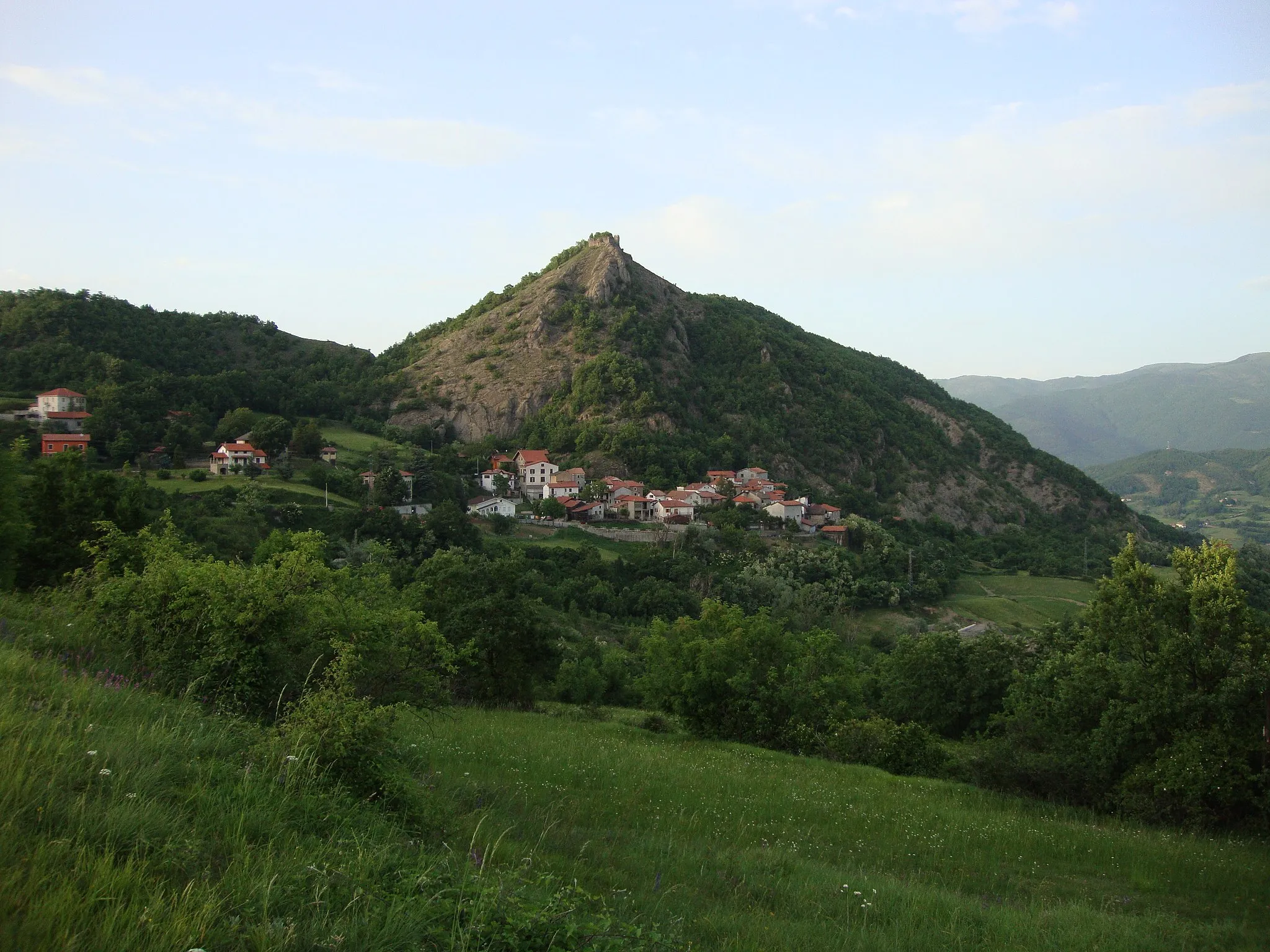 Photo showing: Roccaforte Ligure (provincia di Alessandria): panorama