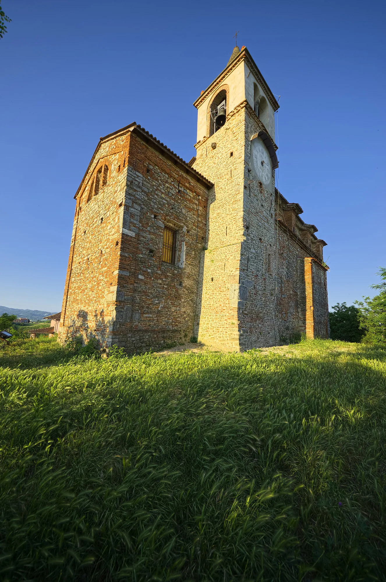 Photo showing: Vista sul retro della chiesa