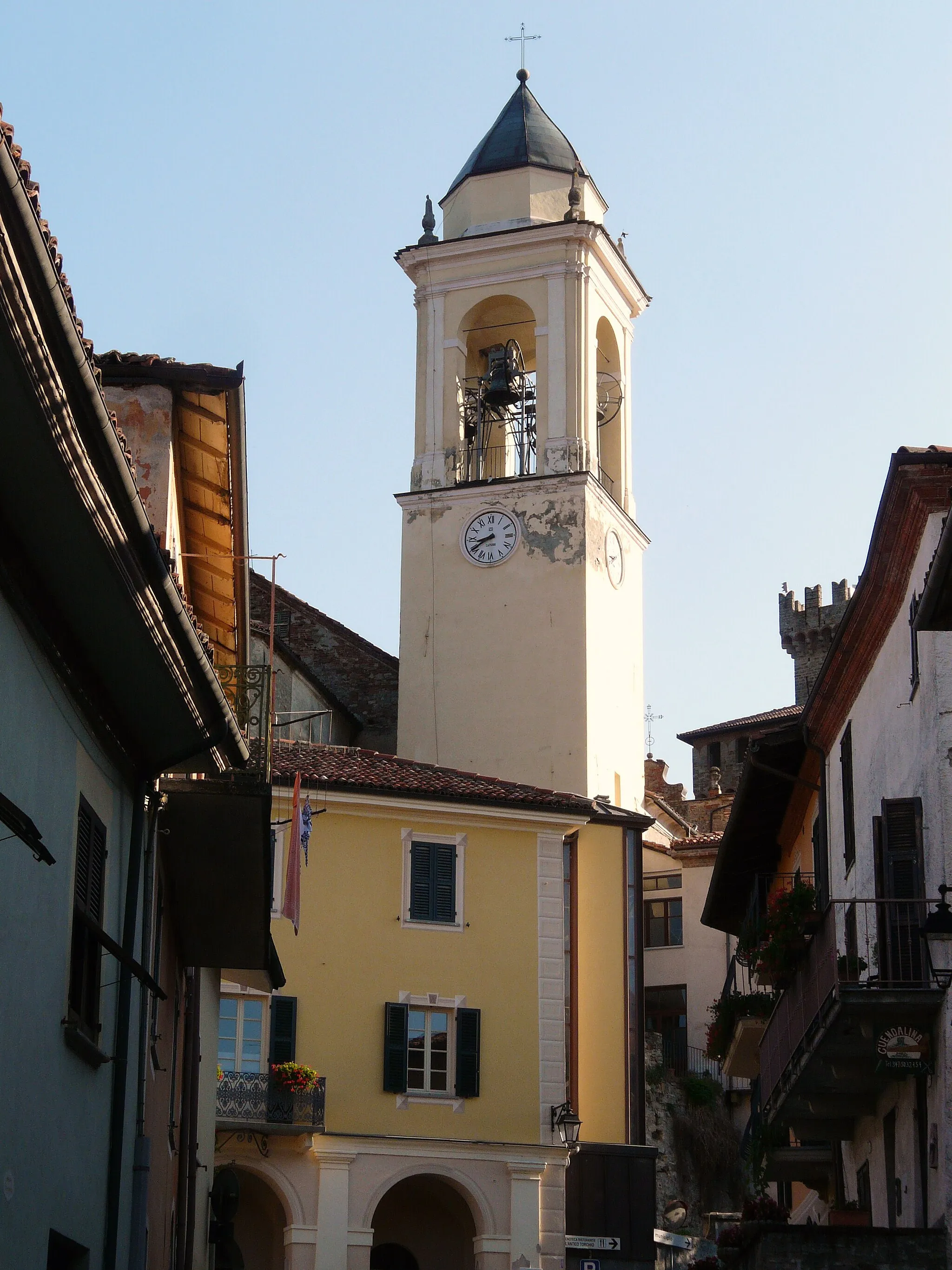 Photo showing: Campanile della chiesa di Nostra Signora Assunta di Trisobbio, Piemonte, Italia