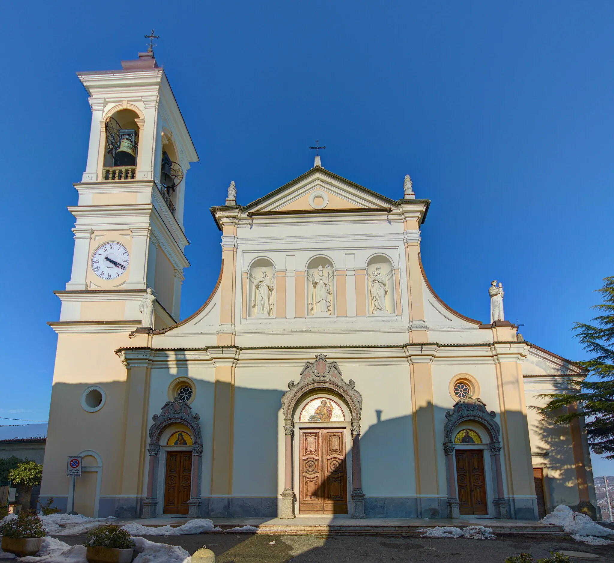 Photo showing: Facciata della Chiesa