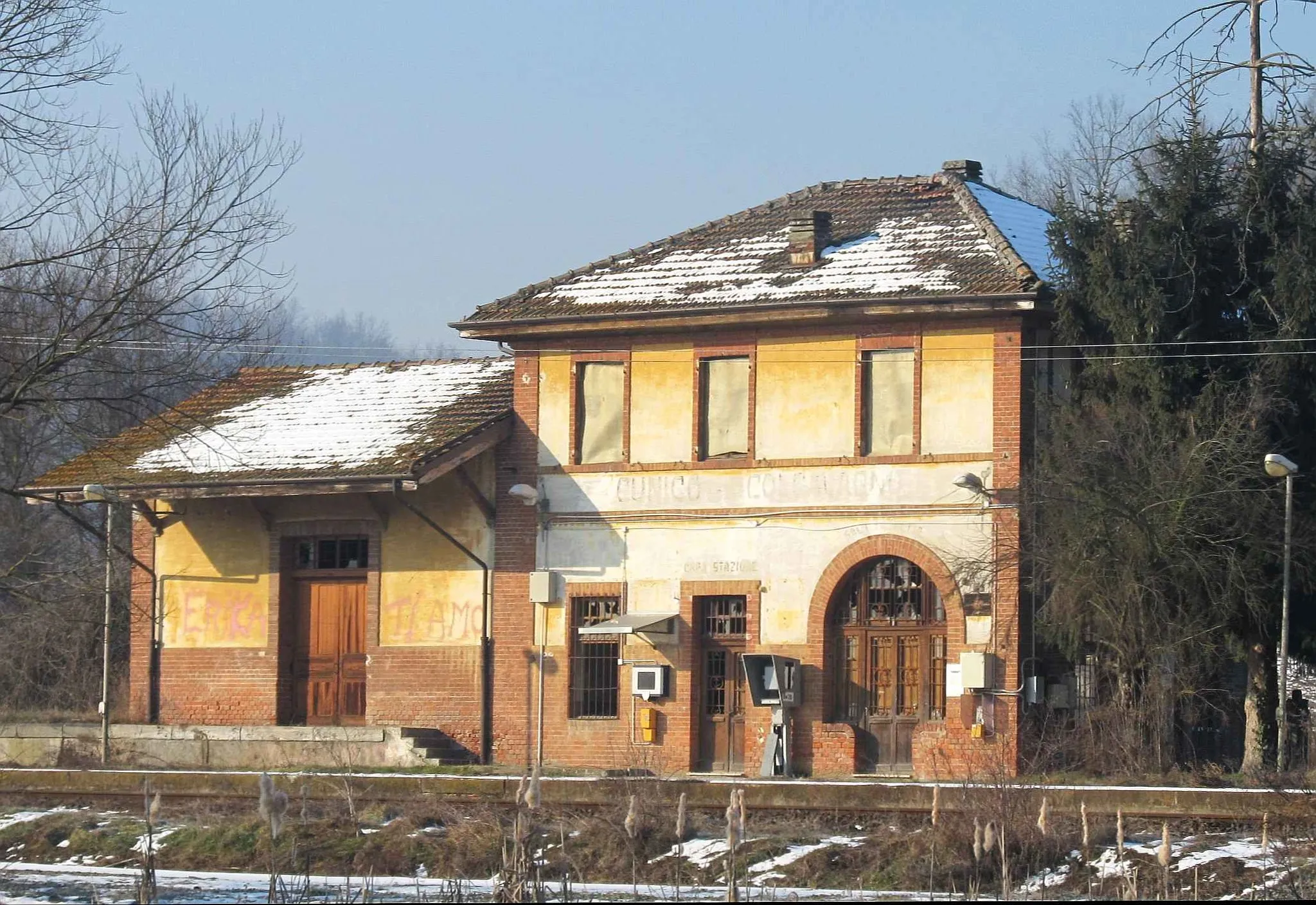Photo showing: Cunico-Colcavagno train station (winter 2013)