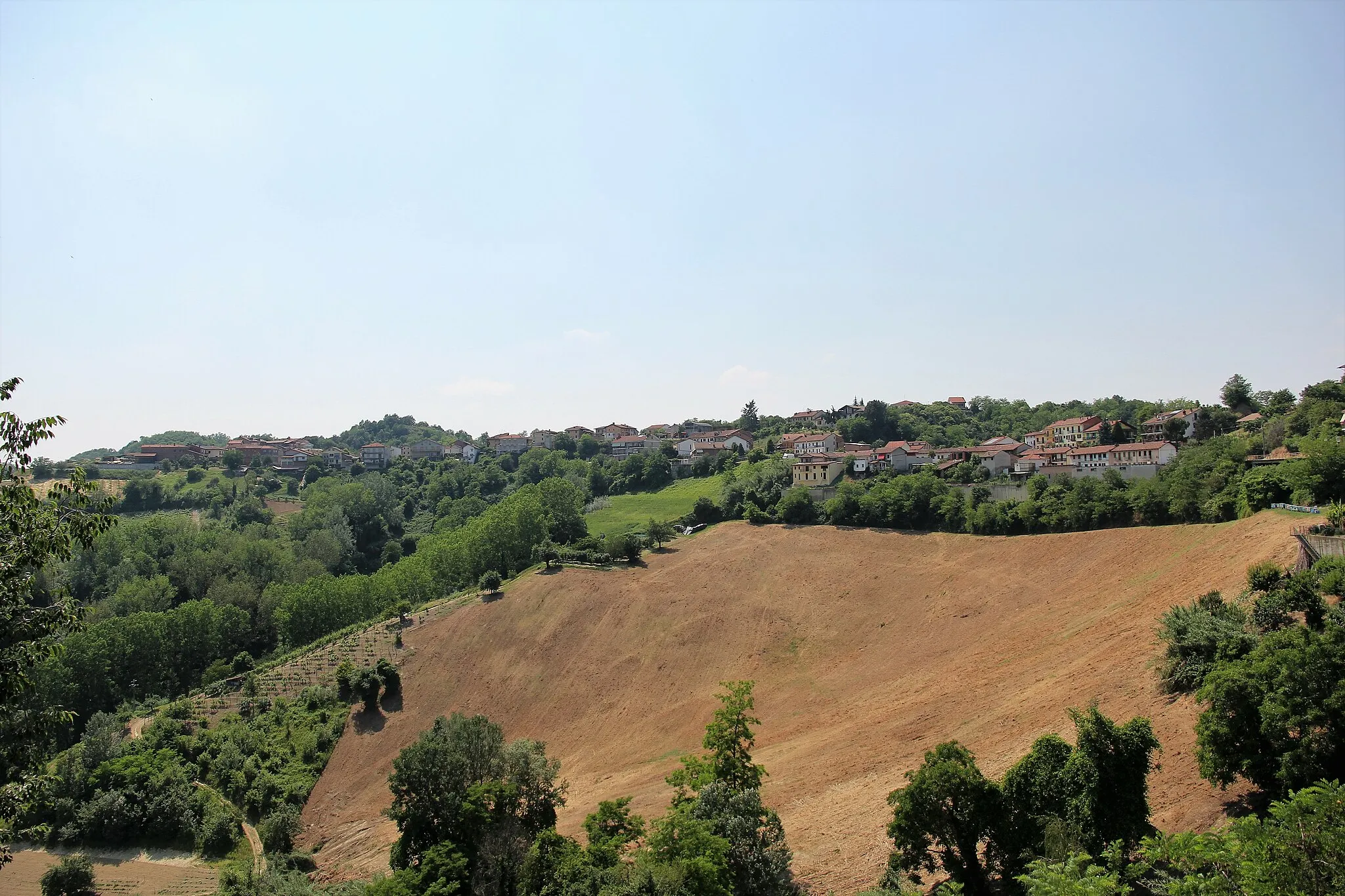 Photo showing: Cisterna d'Asti
