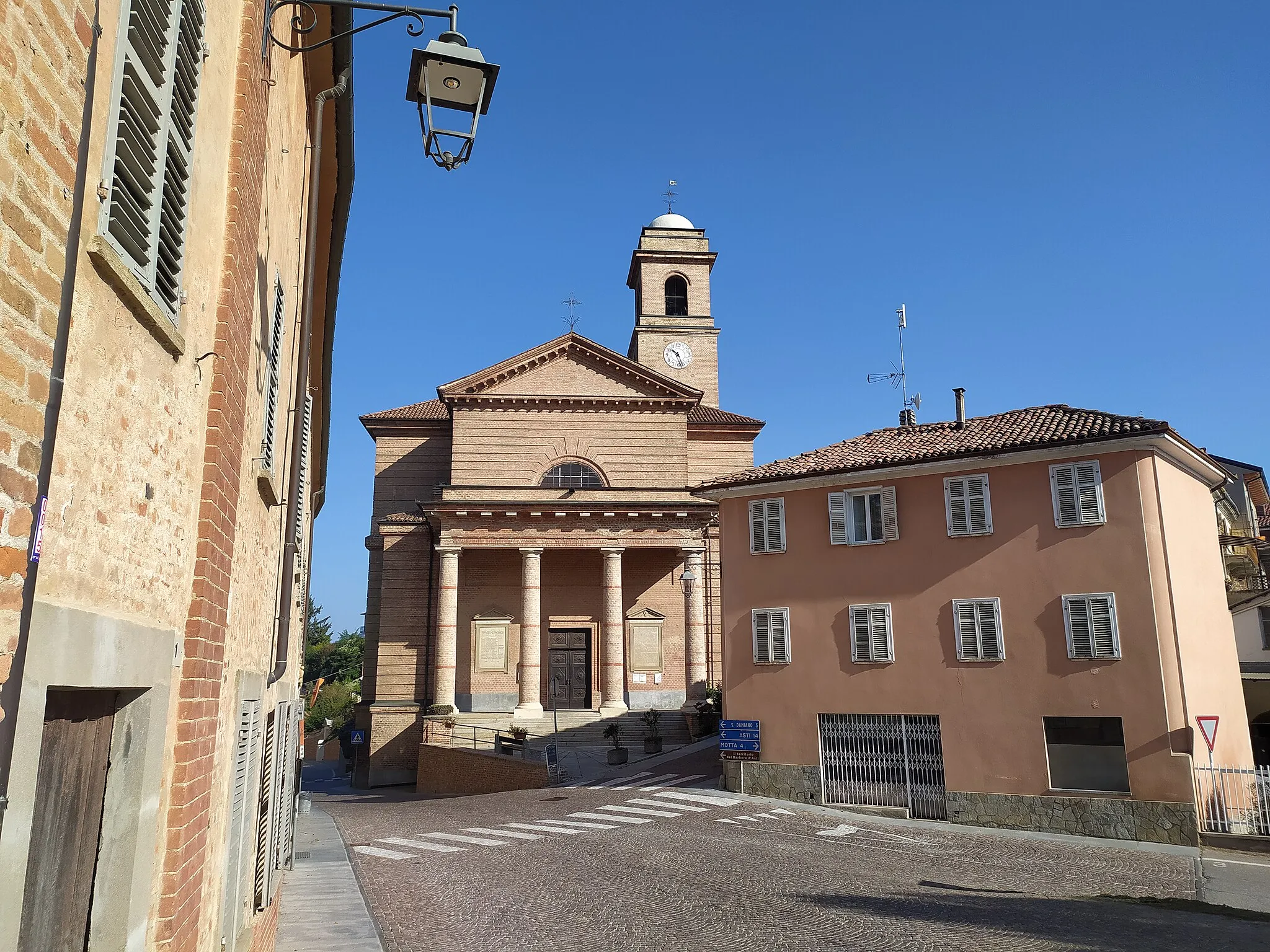 Photo showing: Veduta Chiesa Parrocchiale