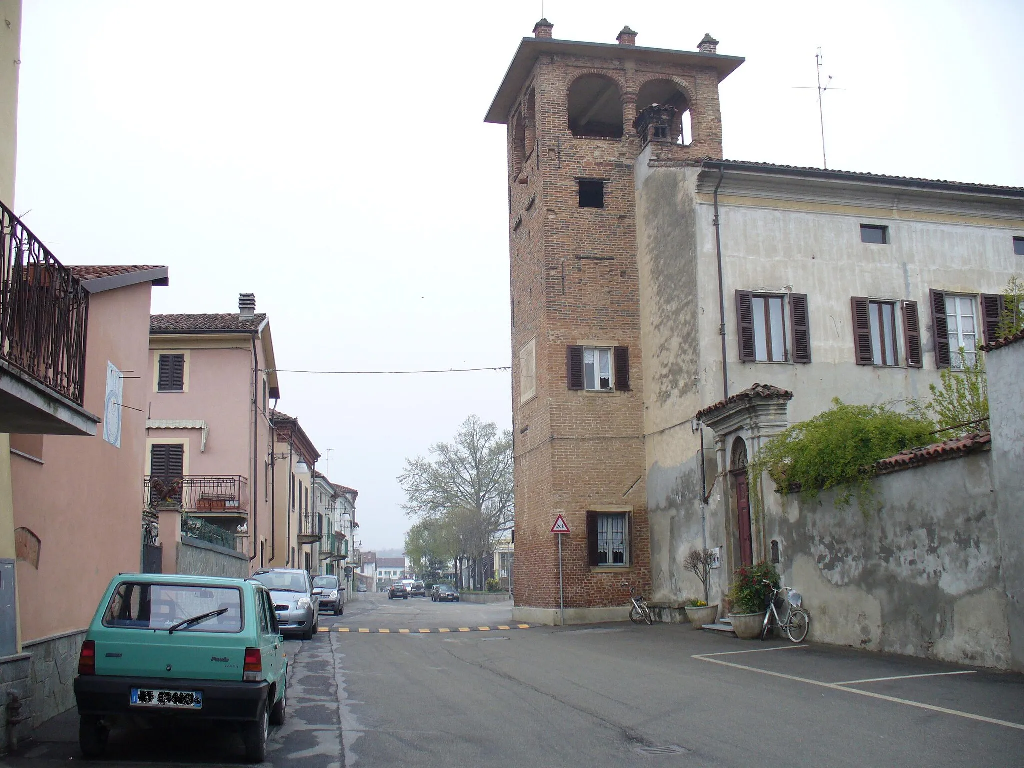 Photo showing: Cerro Tanaro (Asti) I - Torretta, fabbricato risalente al 1600