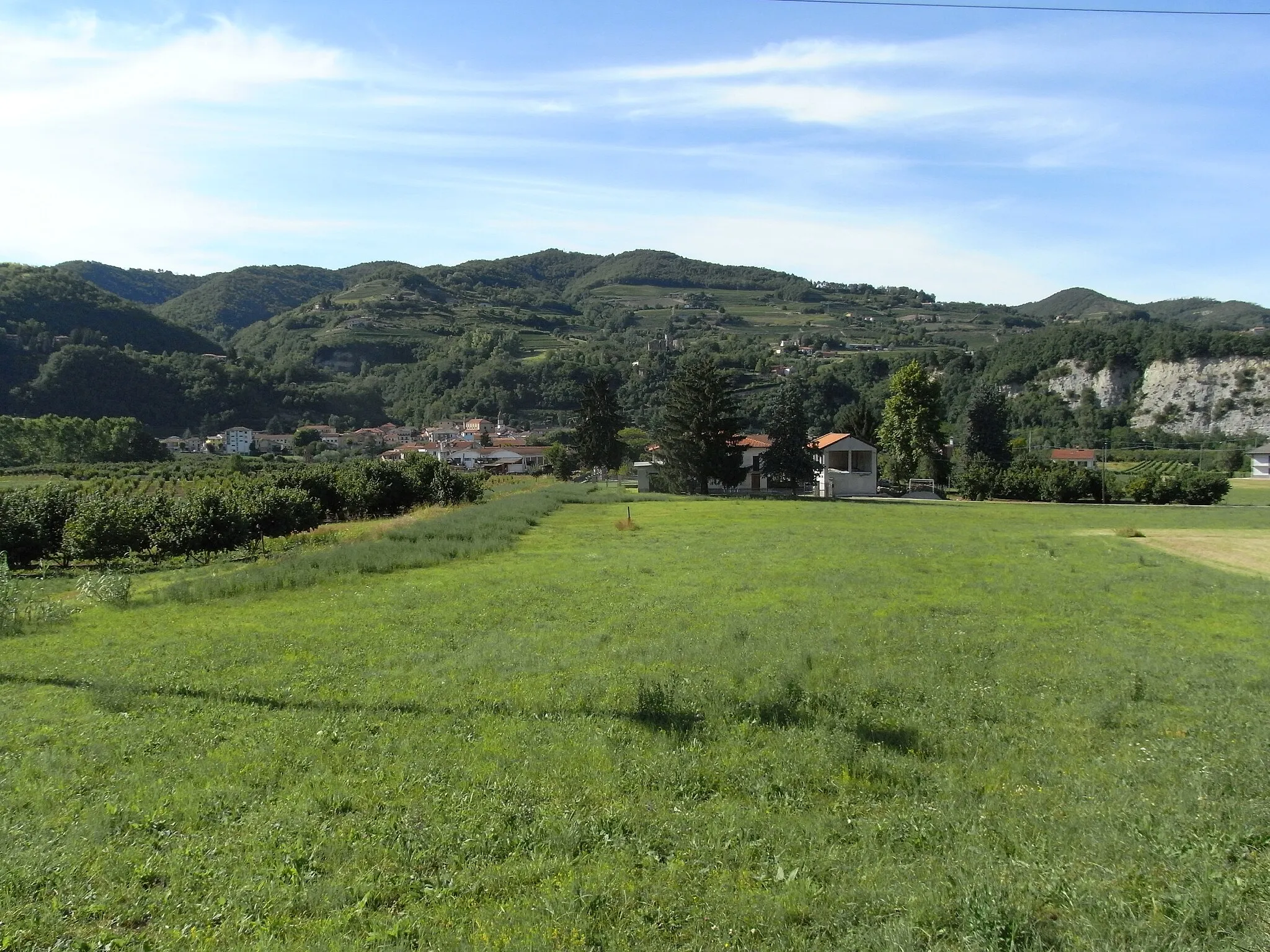 Photo showing: Vesime and the Bormida Valley (Piemonte, Italy). 24.7.2011