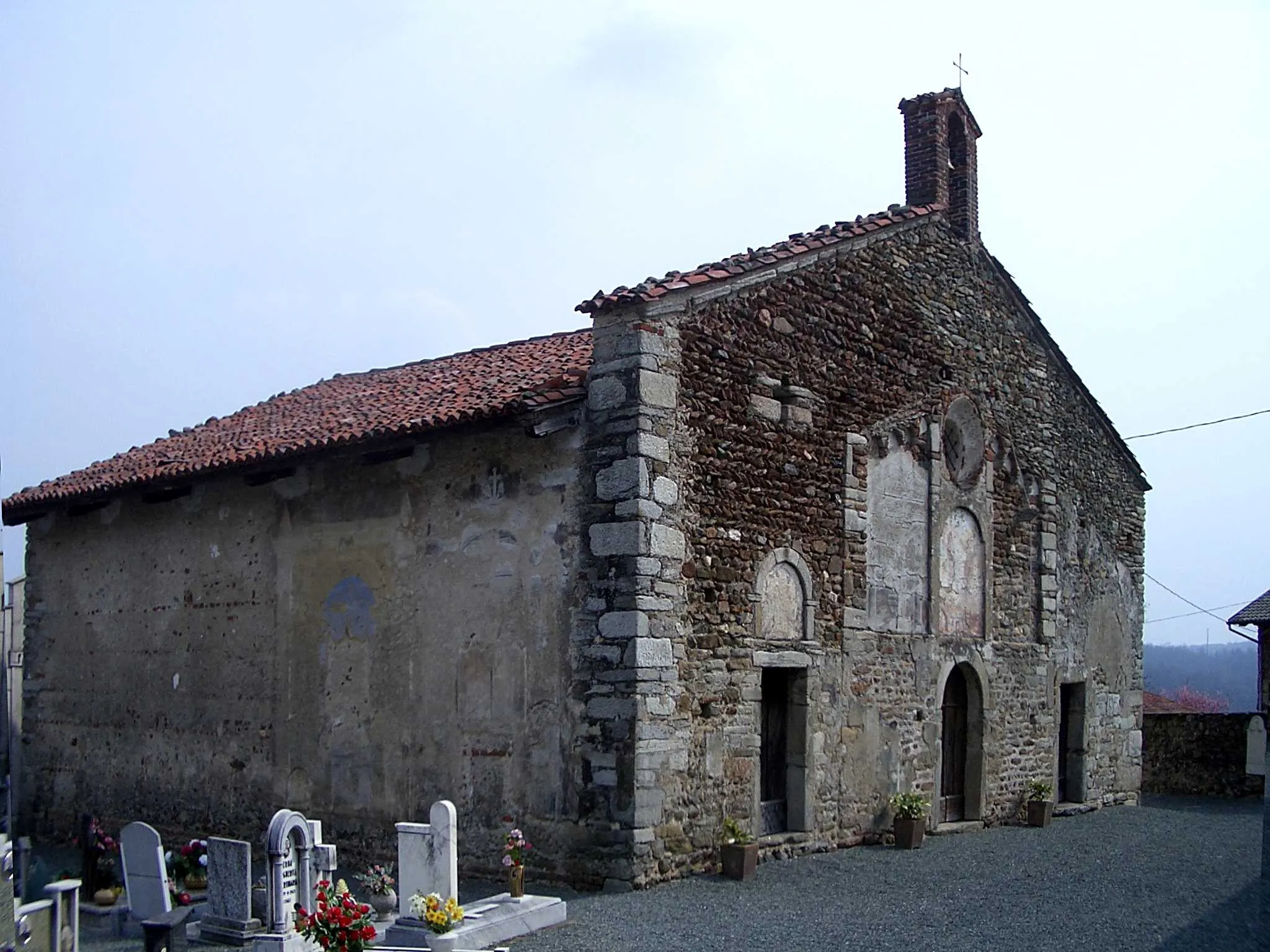 Photo showing: Netro, Cemetery, Pieve di Santa Maria Assunta )