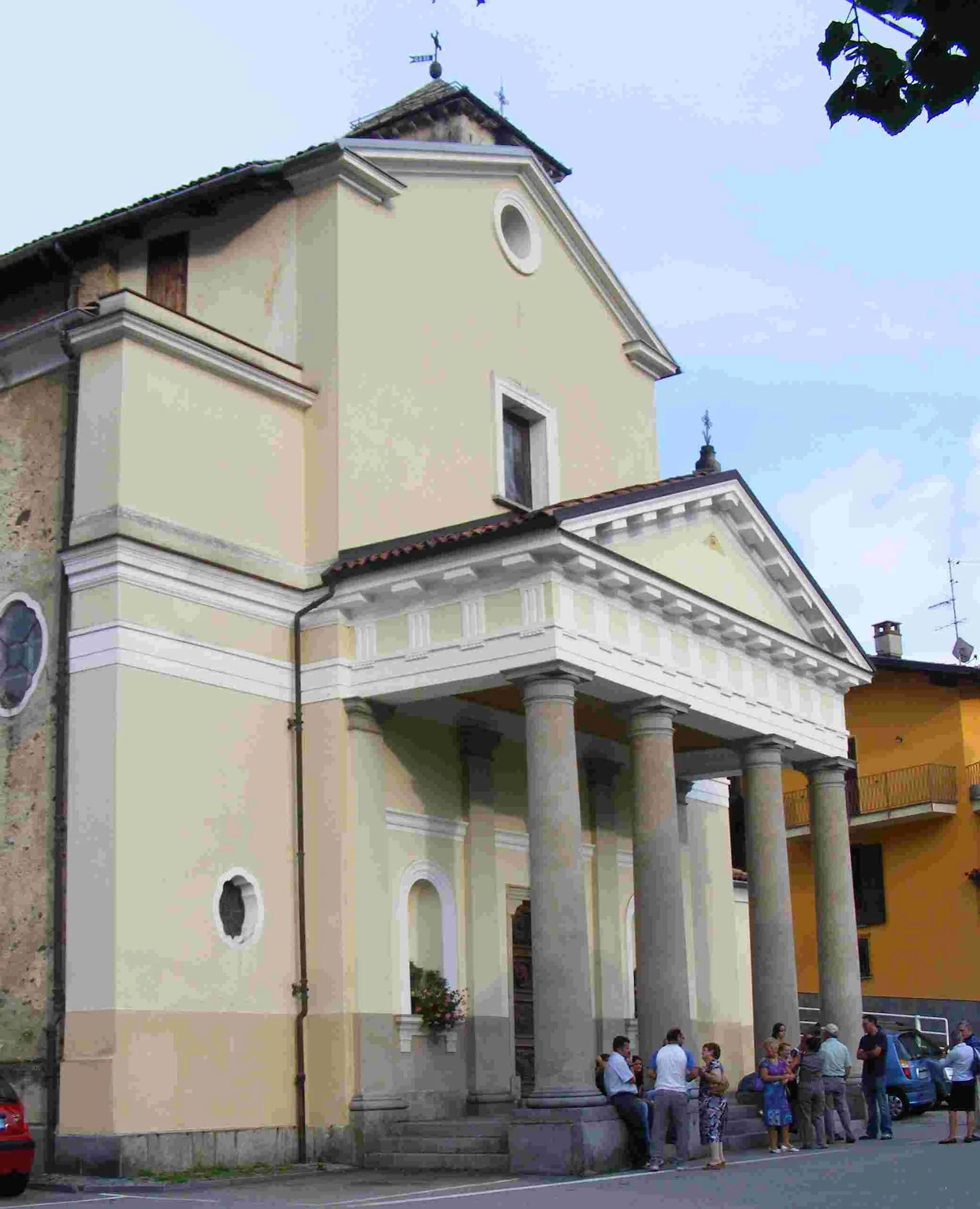 Photo showing: Veglio (BI, Italy): the parish church