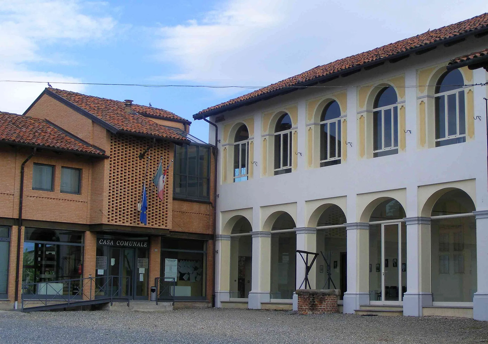 Photo showing: Verrone (BI, Italy): town hall