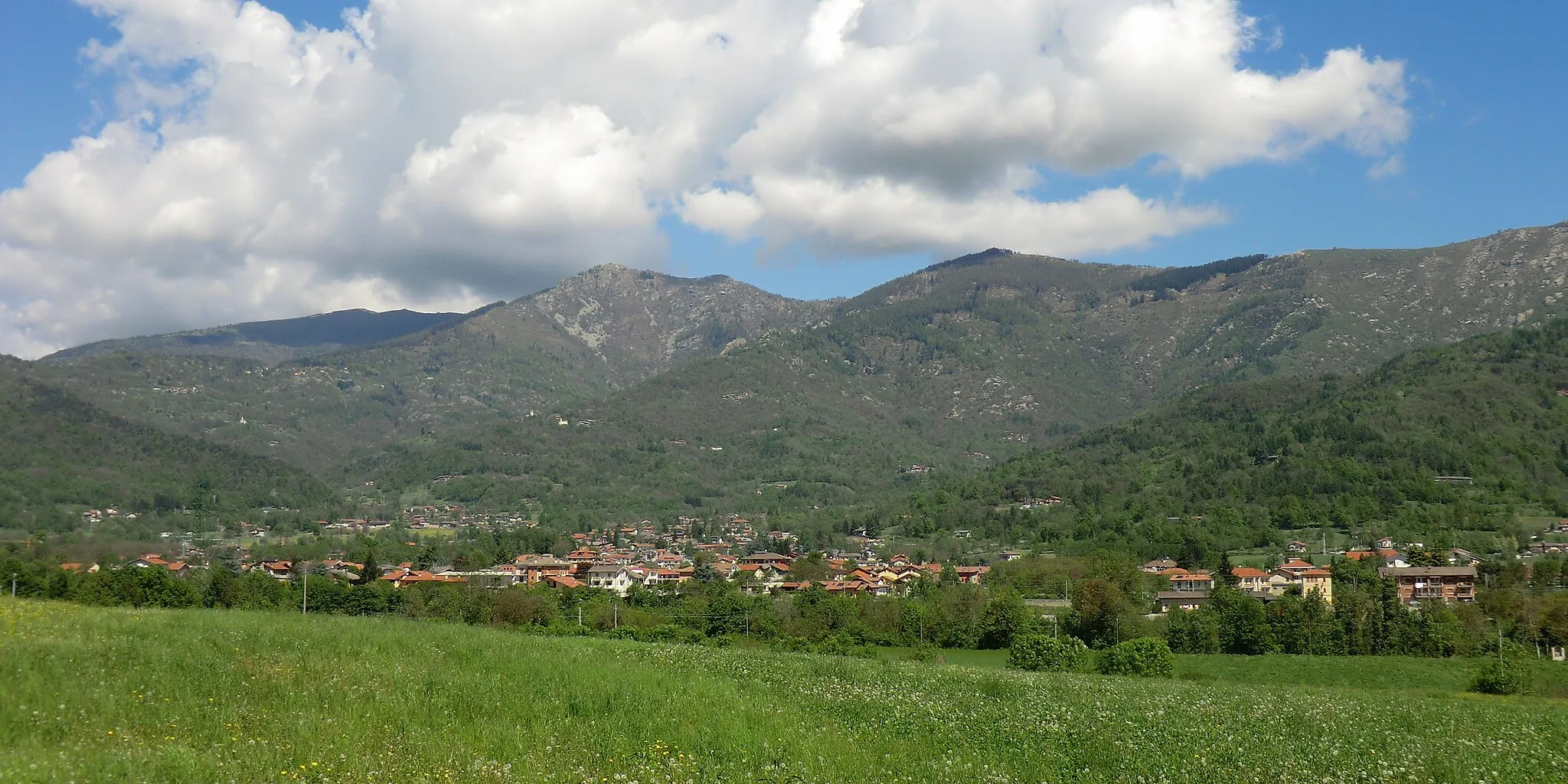 Photo showing: Roccabruna (Cuneo - Italy): panorama