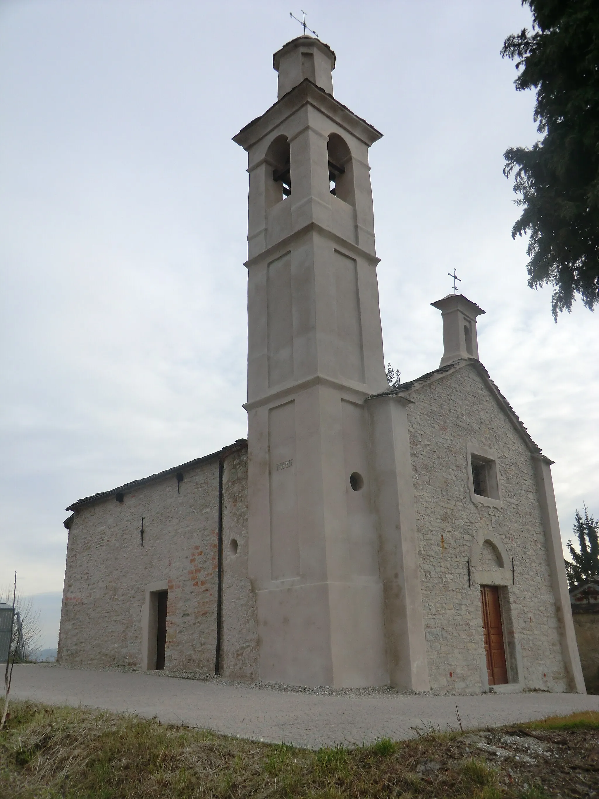 Photo showing: Rocca Cigliè (Cuneo): Cappella B.V Assunta (XV sec)