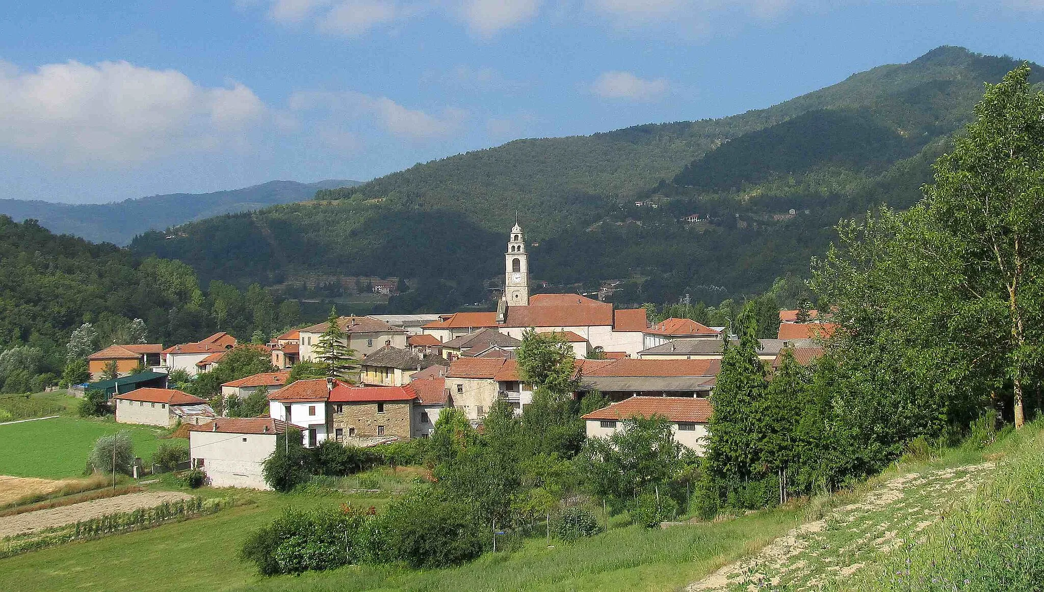 Photo showing: Gorzegno (CN, Italy): panorama