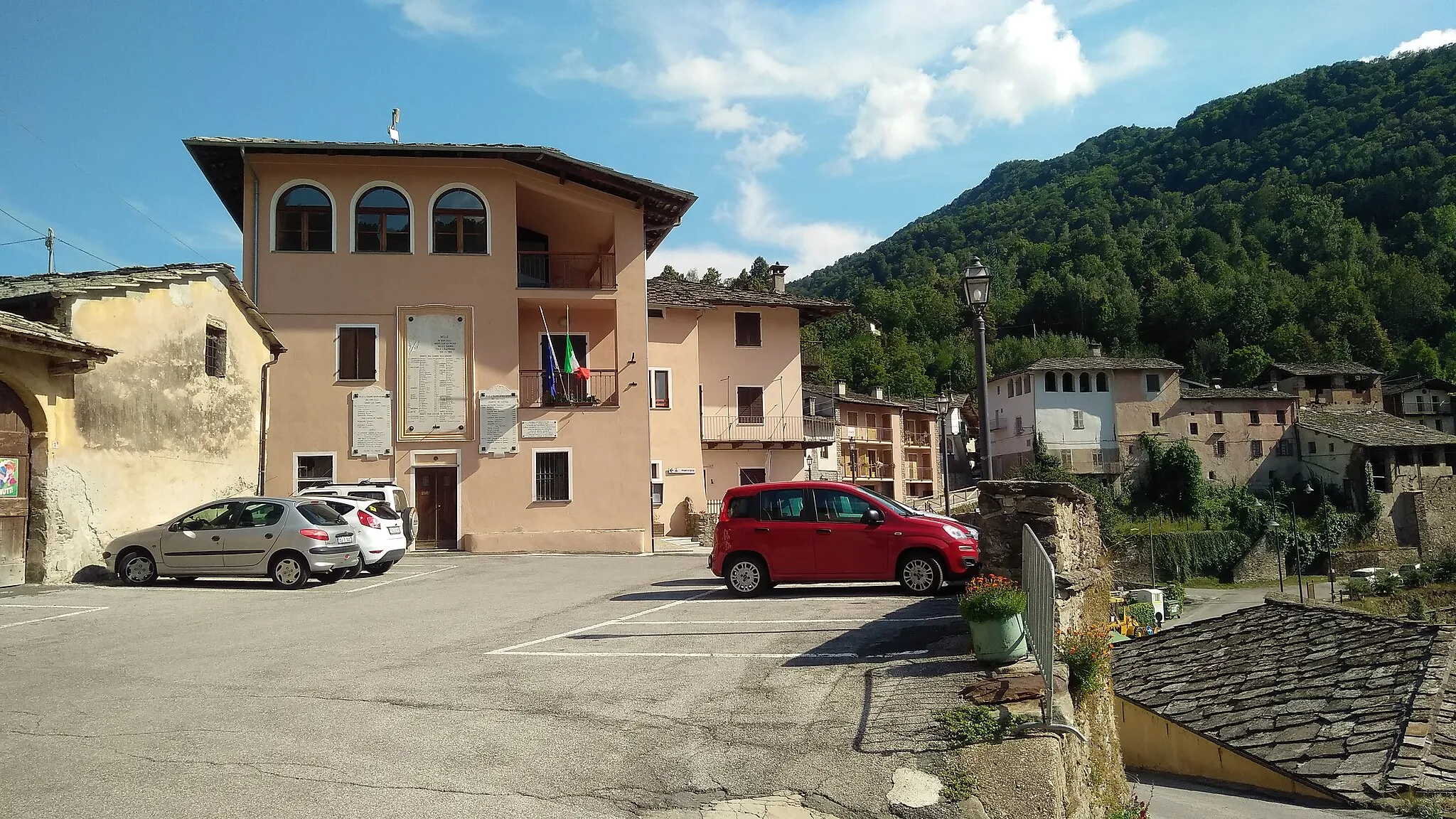 Photo showing: Melle (provincia di Cuneo): il municipio