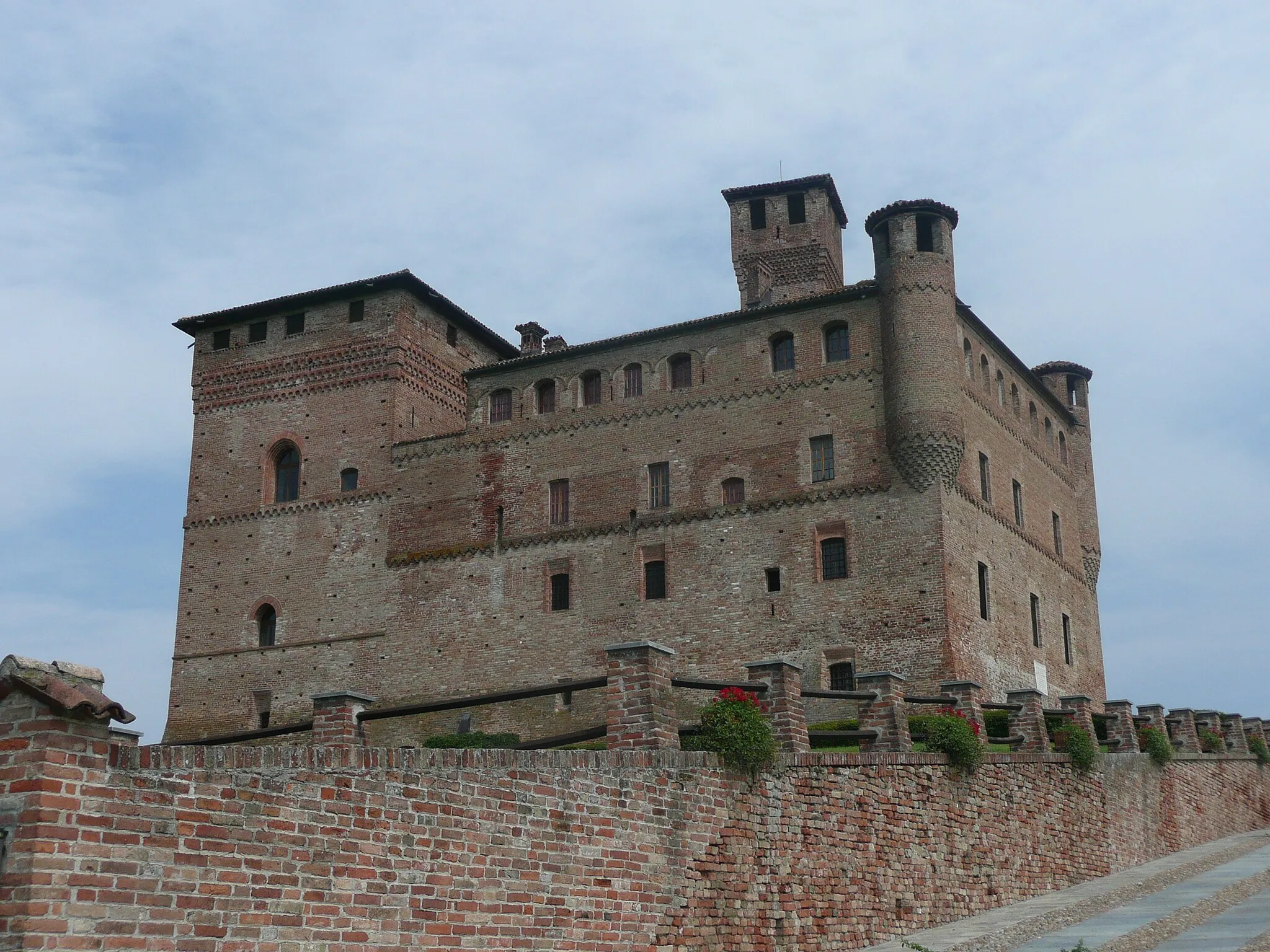Photo showing: Castello di Grinzane Cavour (Museo delle Langhe)