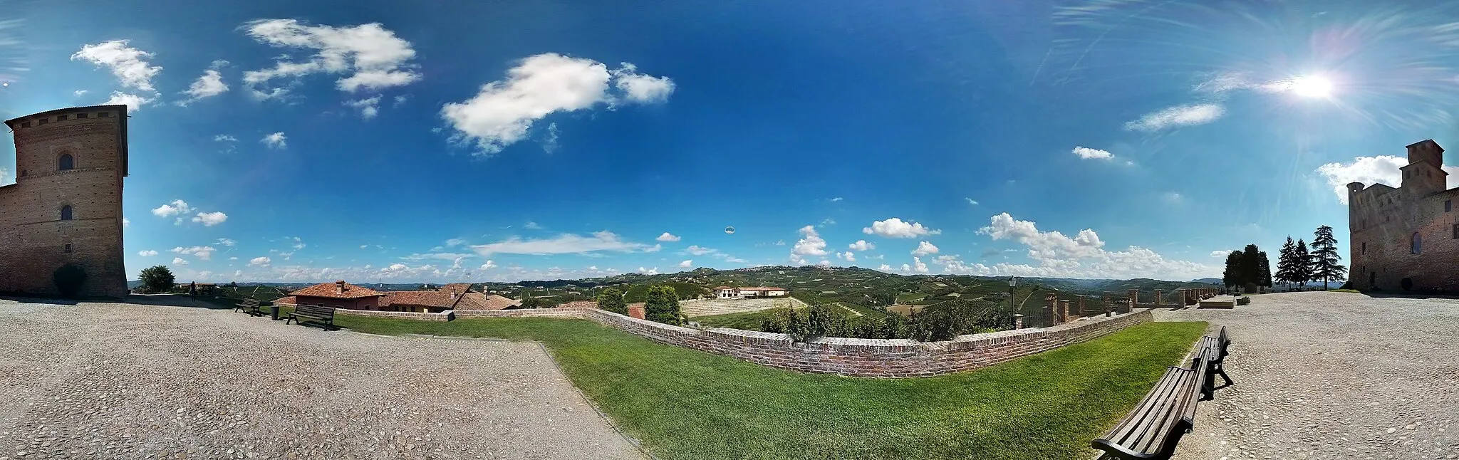 Photo showing: Castello di Grinzane Cavour a 360°