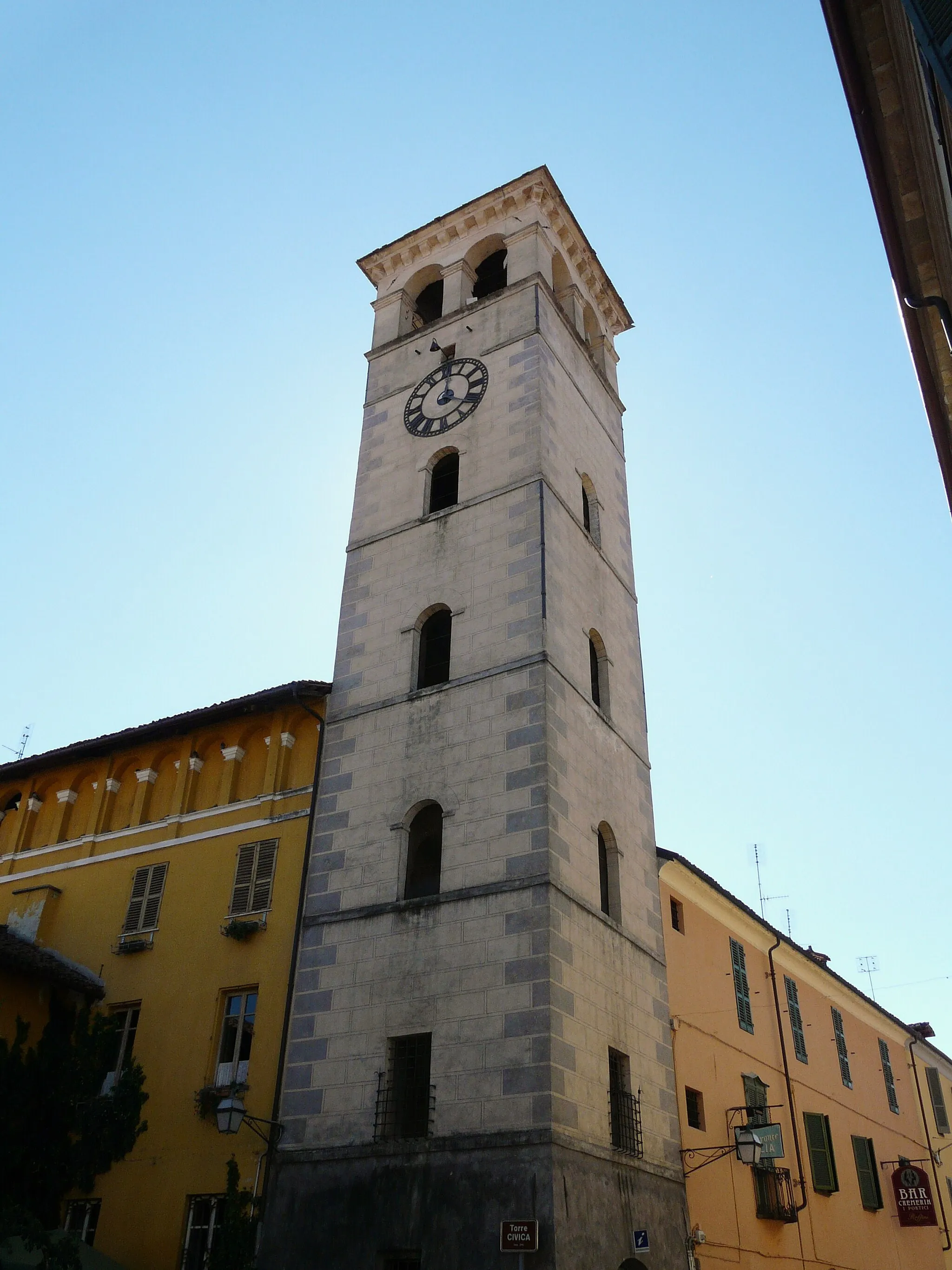 Photo showing: Torre civica, Cavallermaggiore, Piemonte, Italia