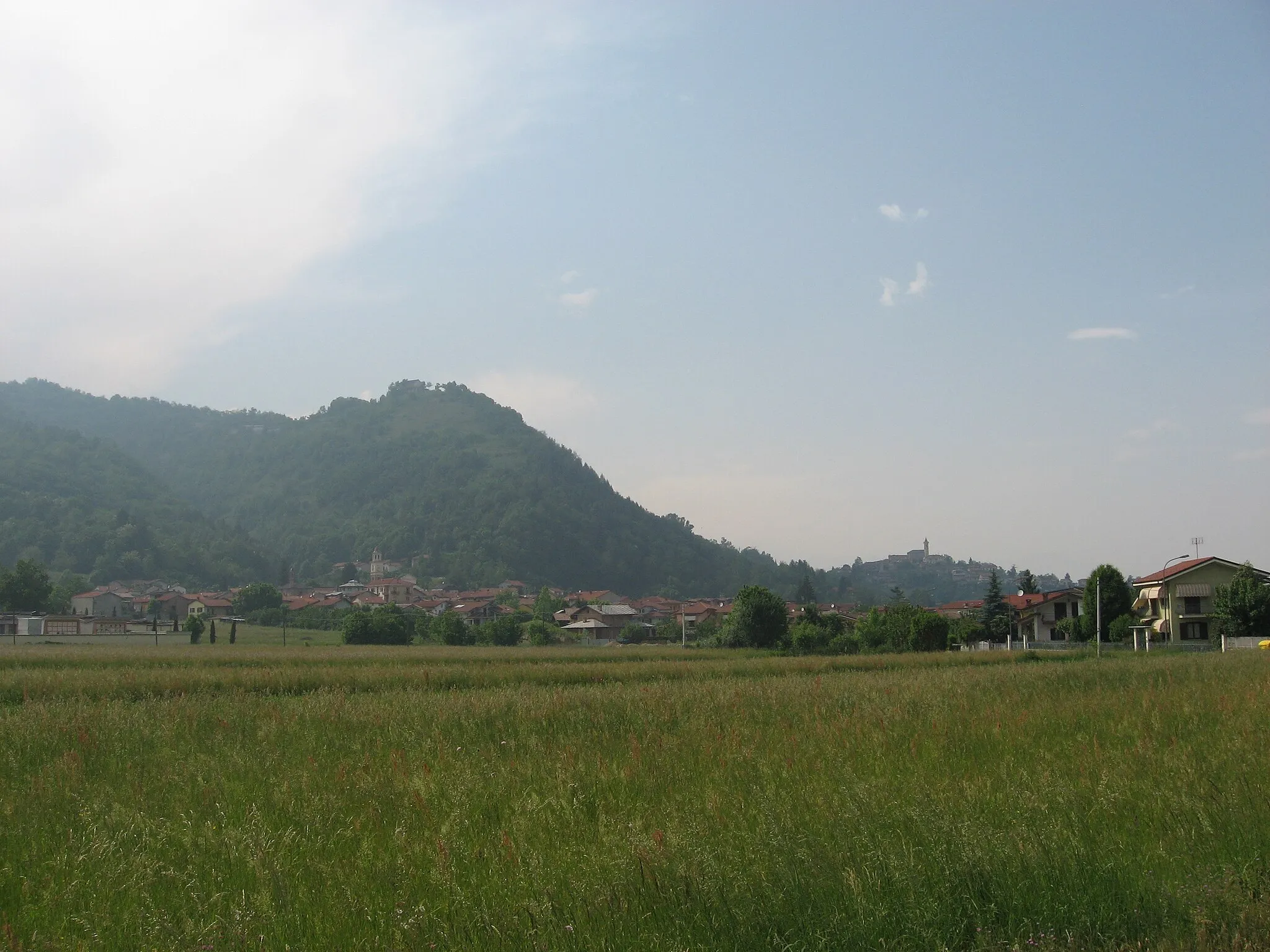 Photo showing: View of Vignolo (CN), Italy