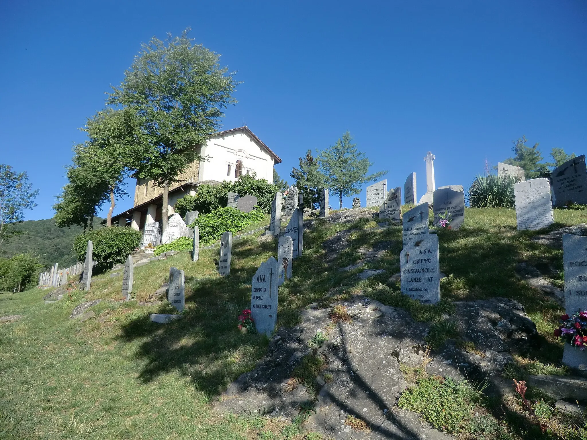 Photo showing: Cervasca: santuario di San Maurizio e Madonna degli alpini
