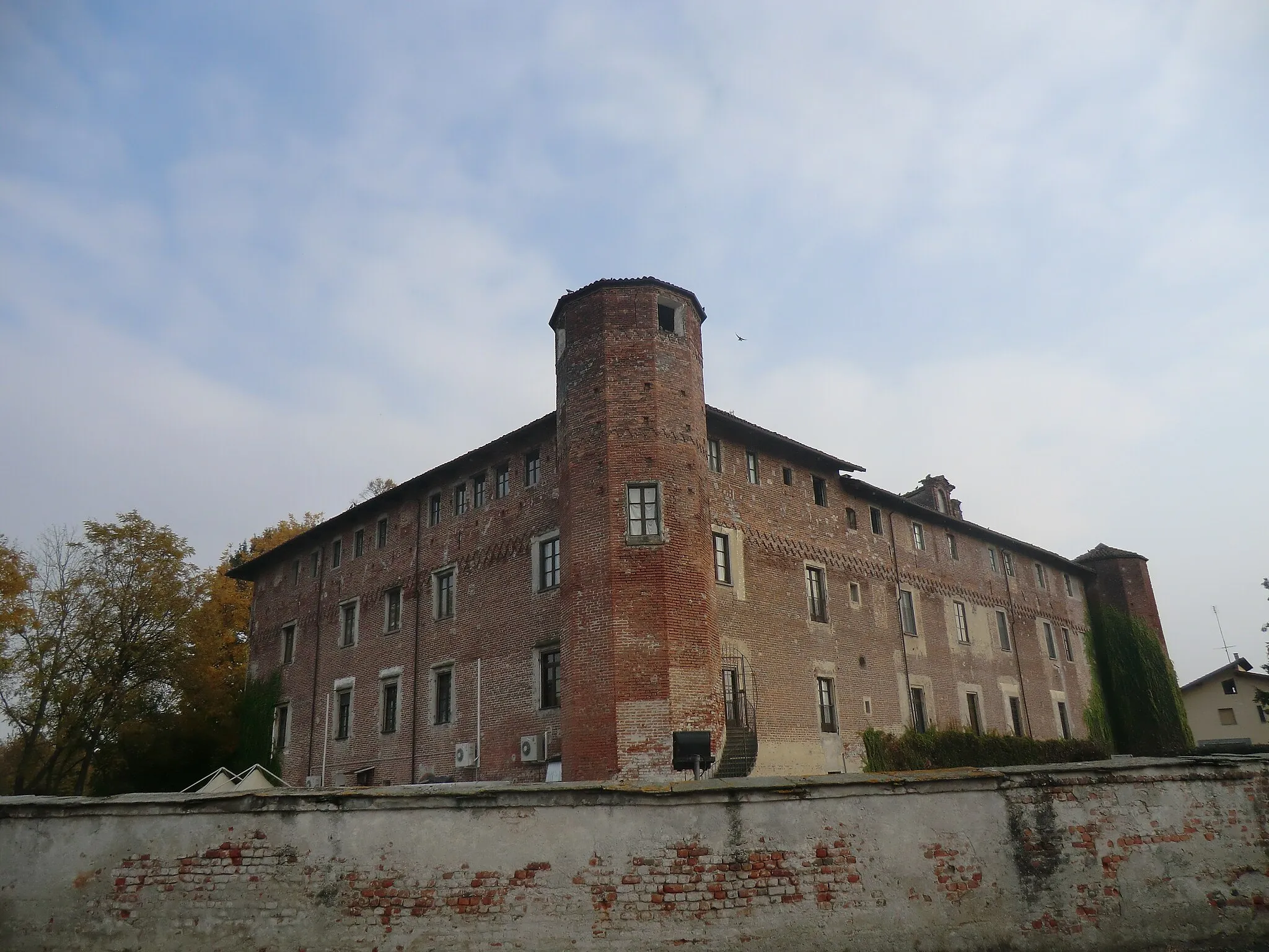 Photo showing: Villanova Solaro (Cuneo): castello dei Solaro