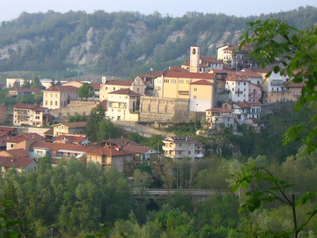 Photo showing: Autore: Tartapedia, Fonte: Lavoro Personale, Panorama di Bastia Mondovì (CN), Licenza Libera