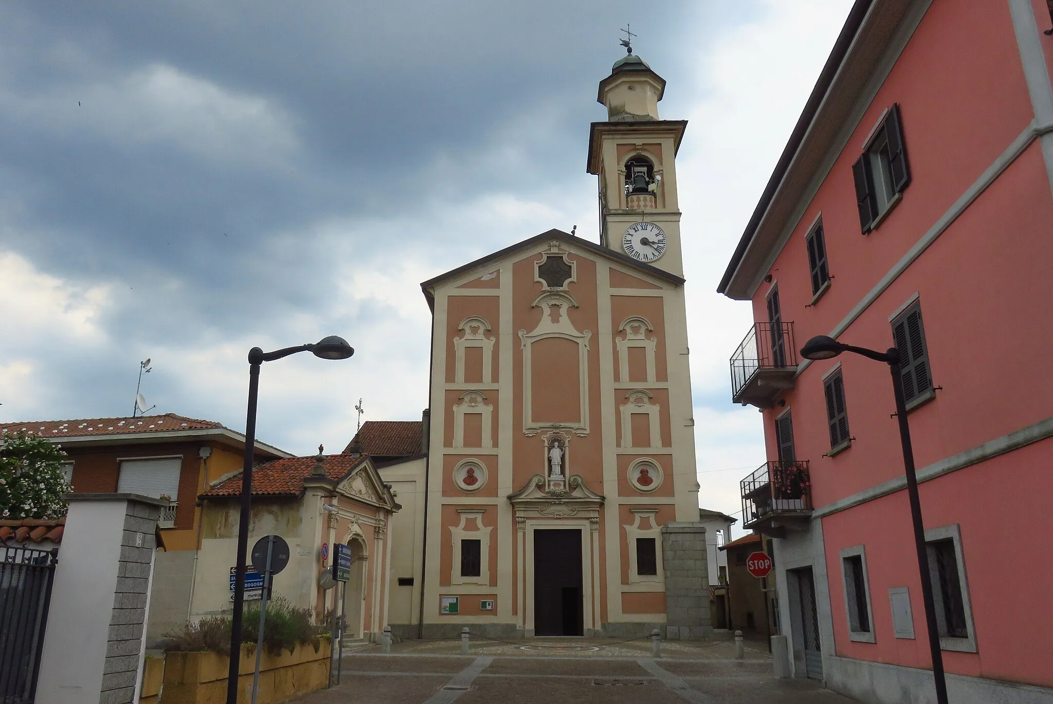 Photo showing: Cressa Chiesa parrocchiale