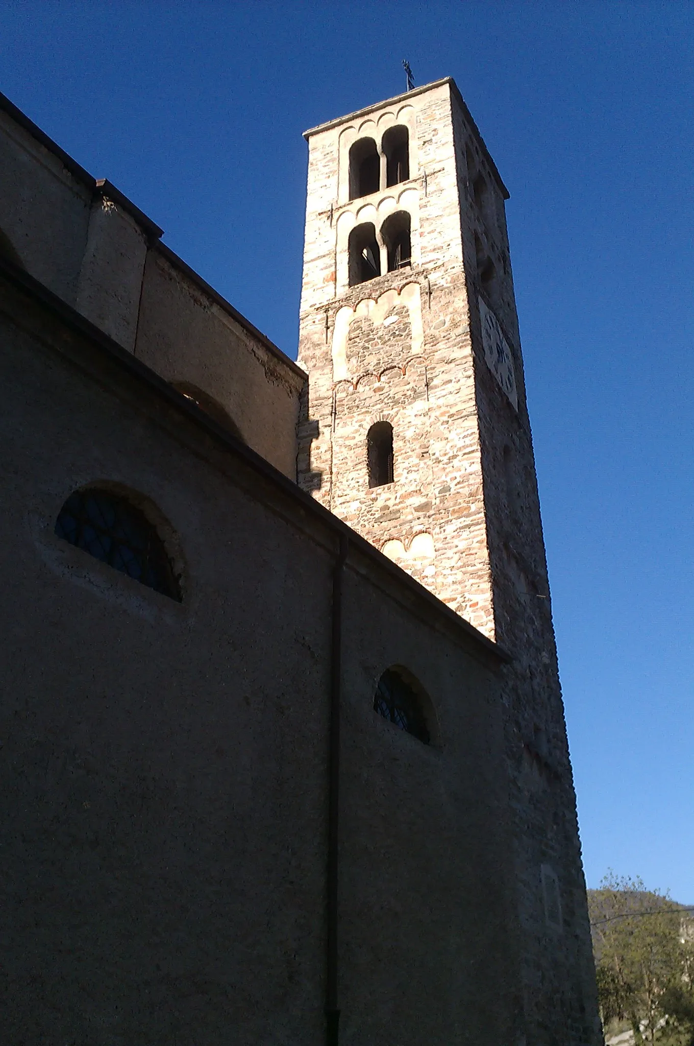 Photo showing: Campanile visto da sud-ovest a San Giorio di Susa