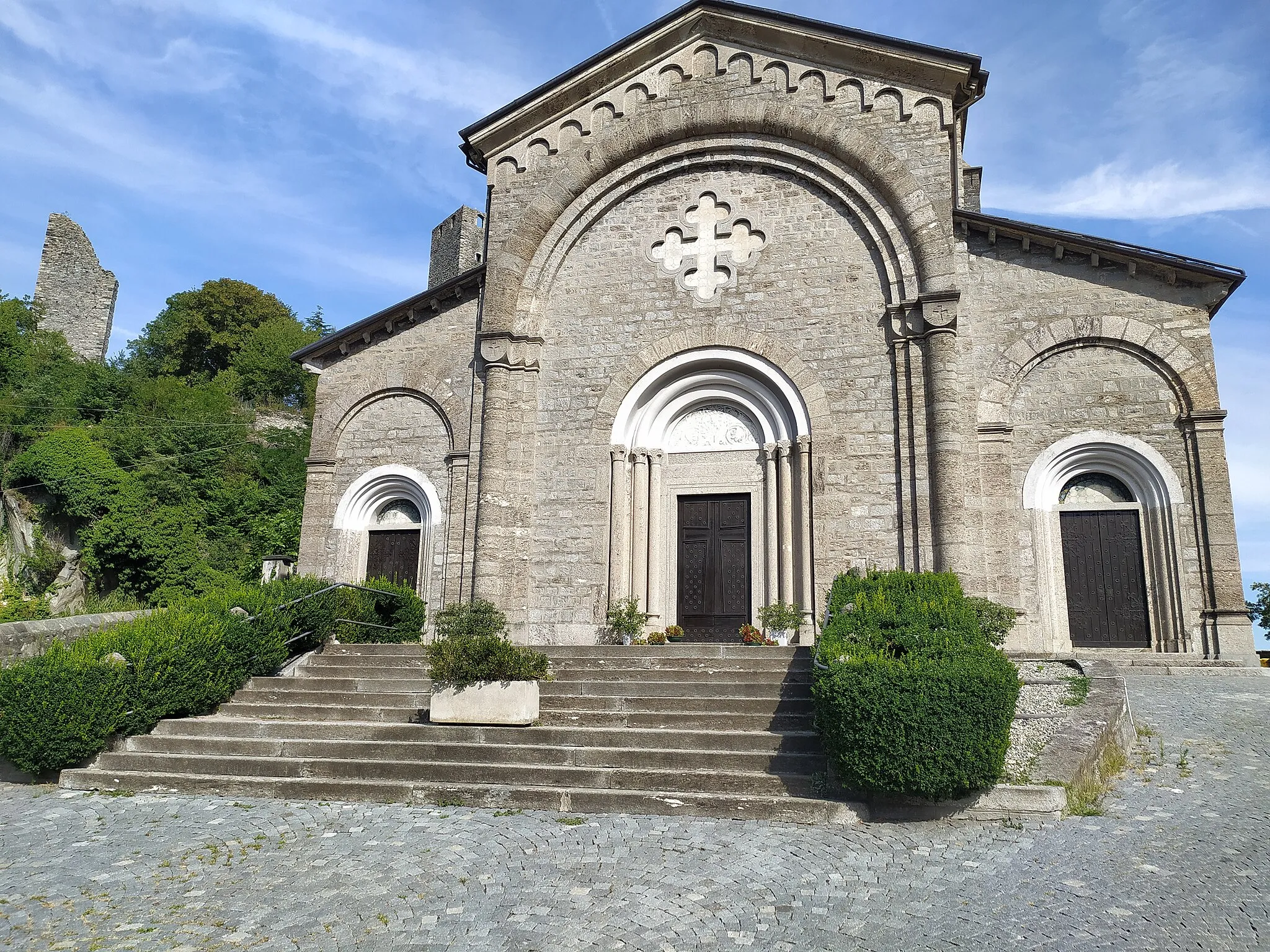 Photo showing: Facciata Chiesa parrocchiale San Costanzo