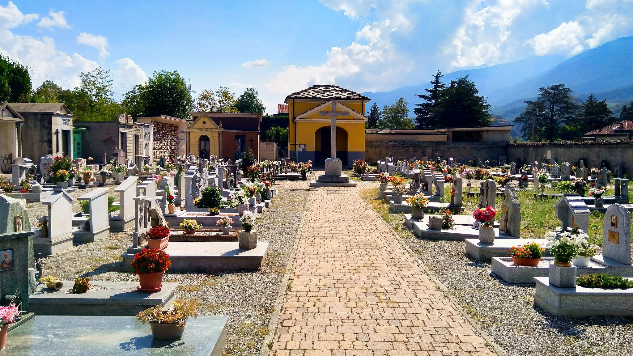 Photo showing: cimitero di Mompantero (cimitero nel comune di Mompantero, nella città metropolitana di Torino)