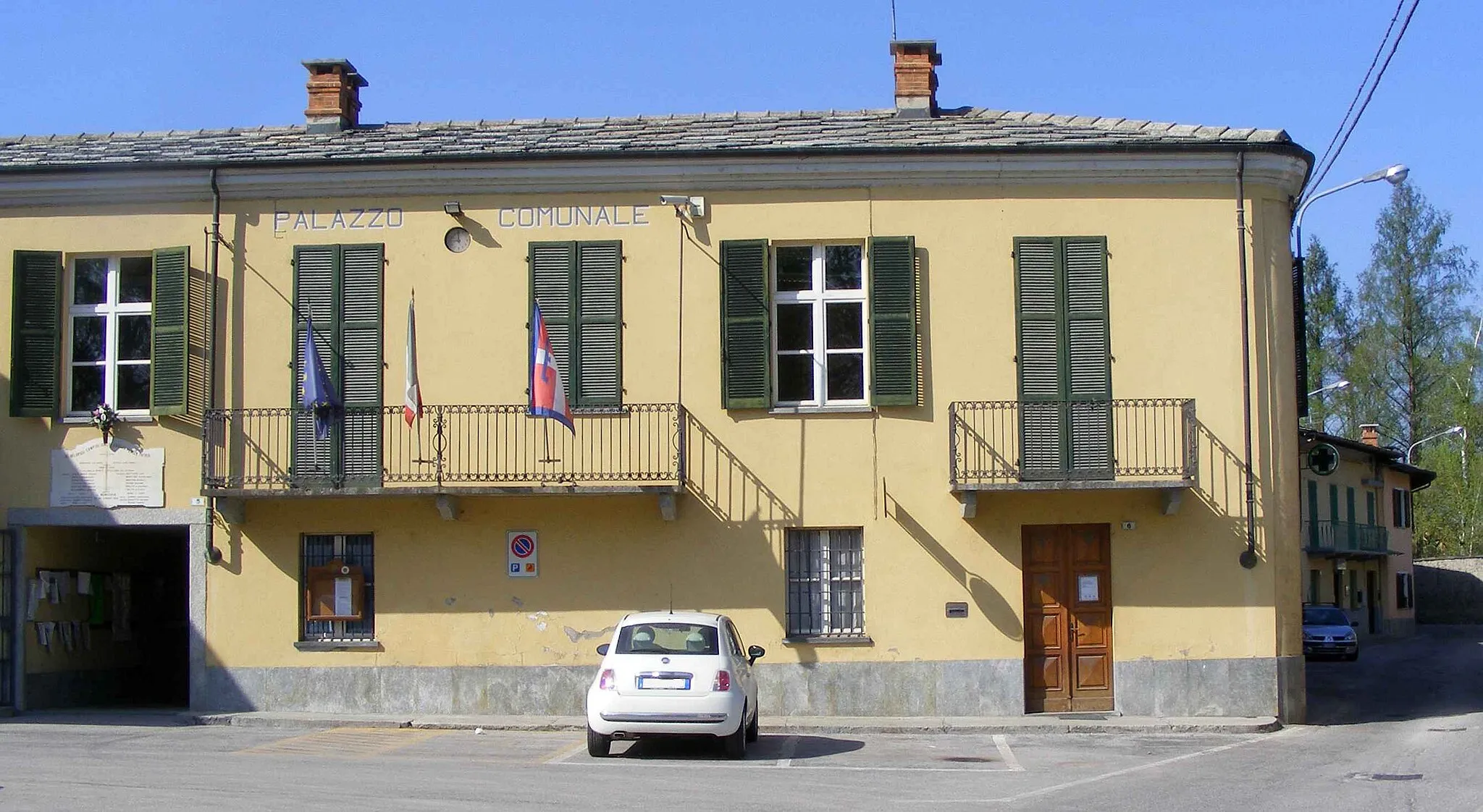Photo showing: Campiglione-Fenile (TO, Italy): town hall