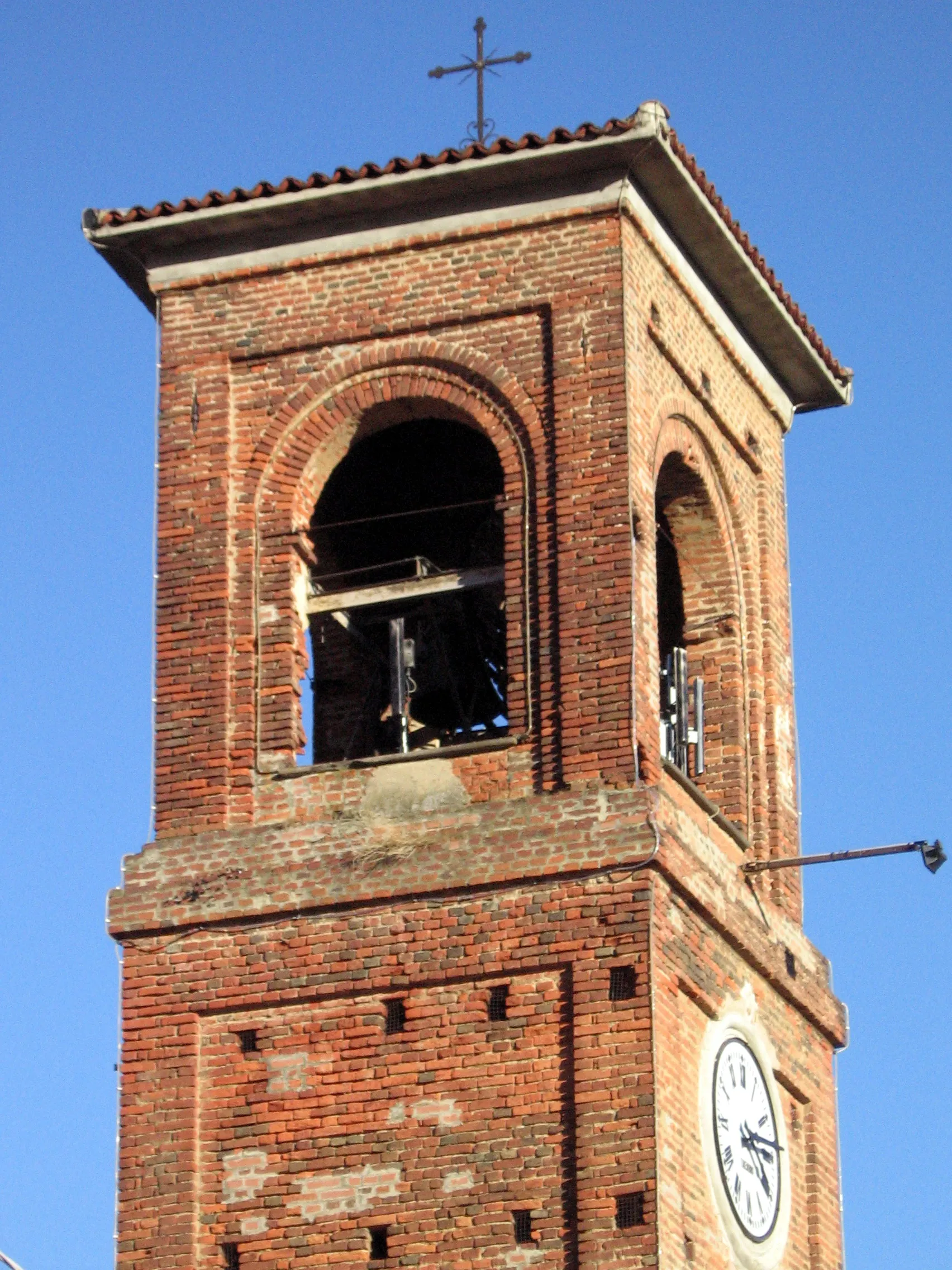 Photo showing: Bell tower of Givoletto with WiMax antennas.