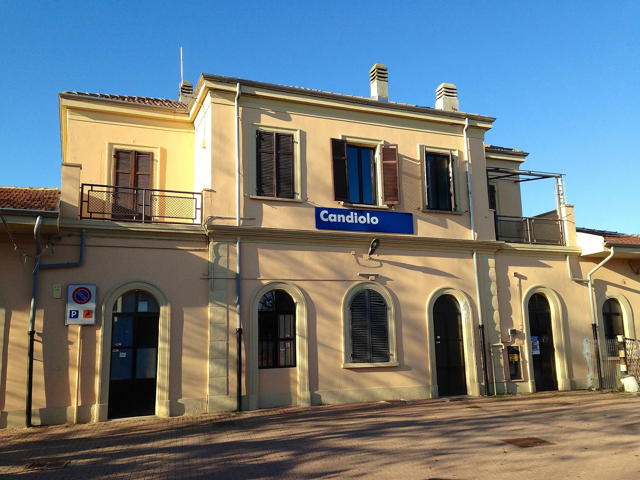 Photo showing: Stazione di Candiolo