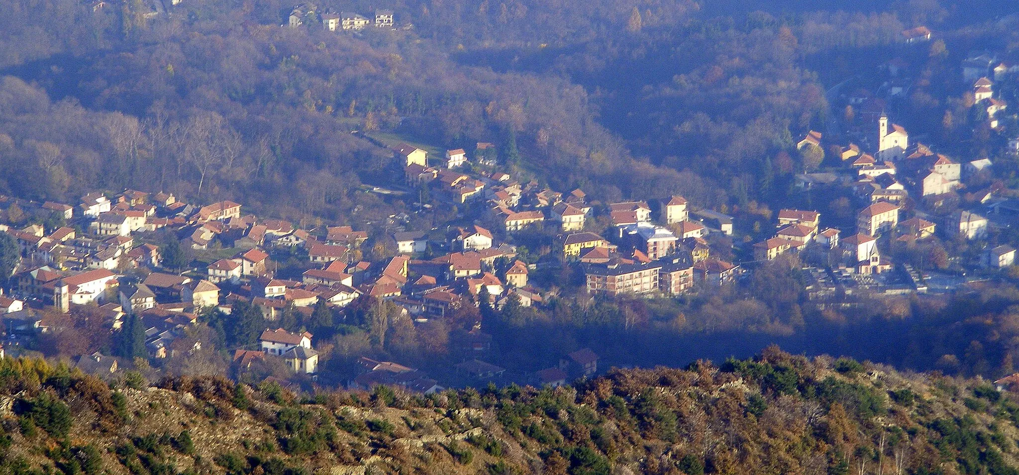 Photo showing: Rubiana (TO, Italy) seen from eastern slopes of mt. Roccasella