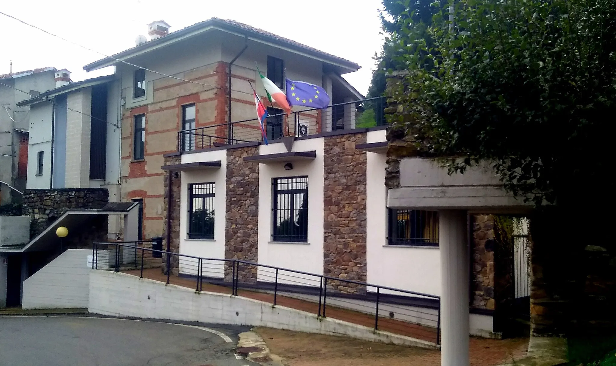 Photo showing: San Colombano Belmonte (TO): Il municipio