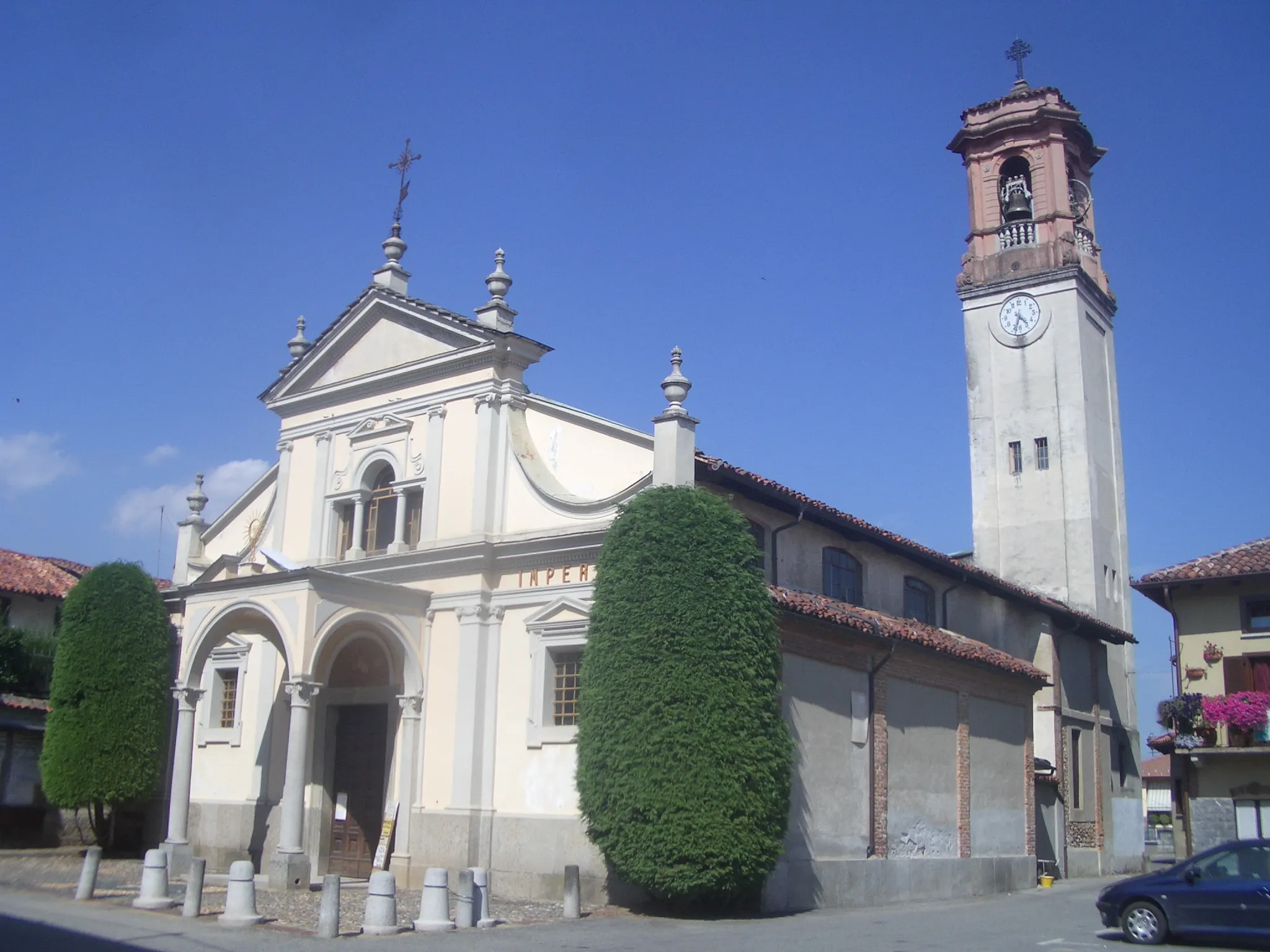 Photo showing: Oglianico, the parish church (dedicated to Vergine Maria Annunziata)
