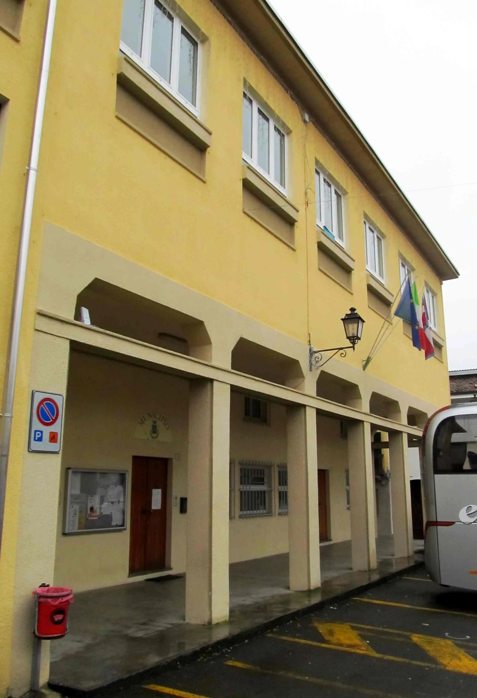 Photo showing: Mercenasco (TO, Italy): town hall