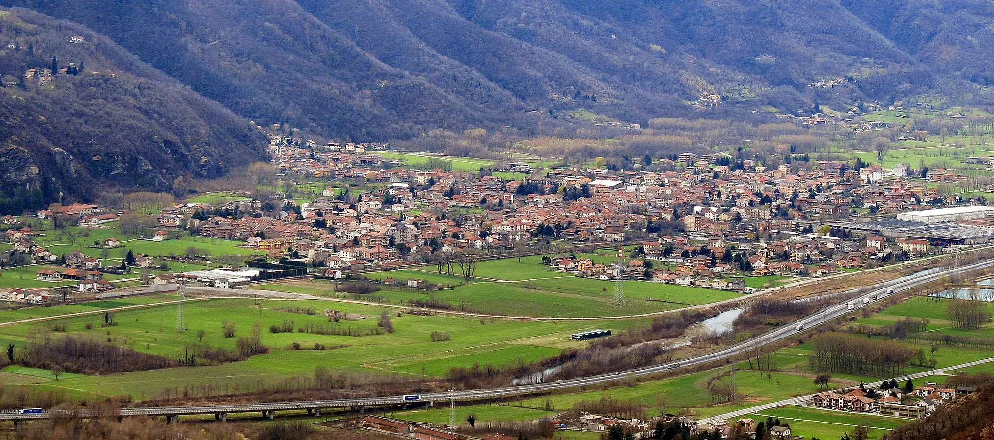 Photo showing: Sant'Antonino di Susa (TO, Italy) from Truc del Serro