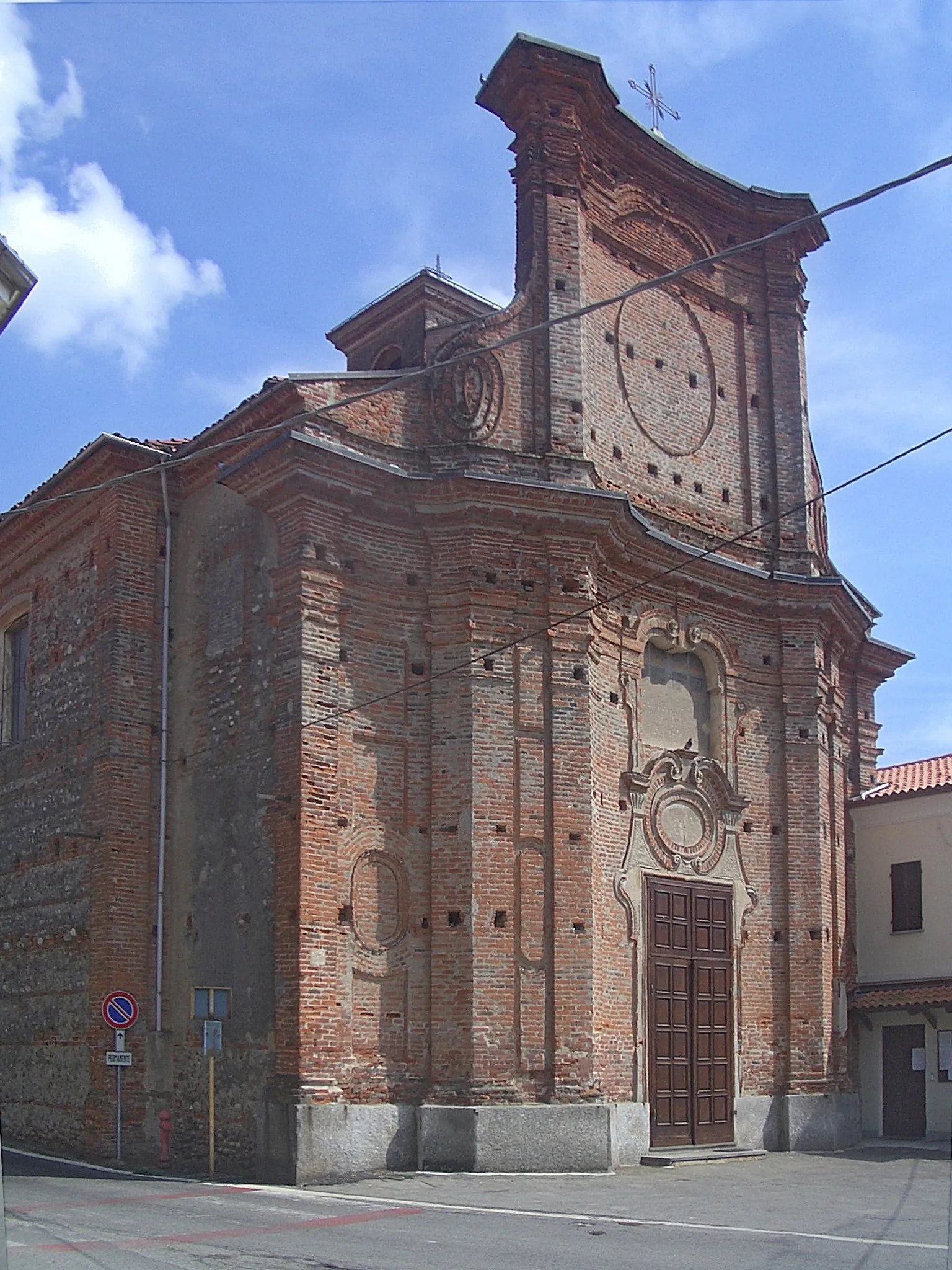 Photo showing: Barone Canavese, the parish church (Chiesa di Santa Maria Assunta)