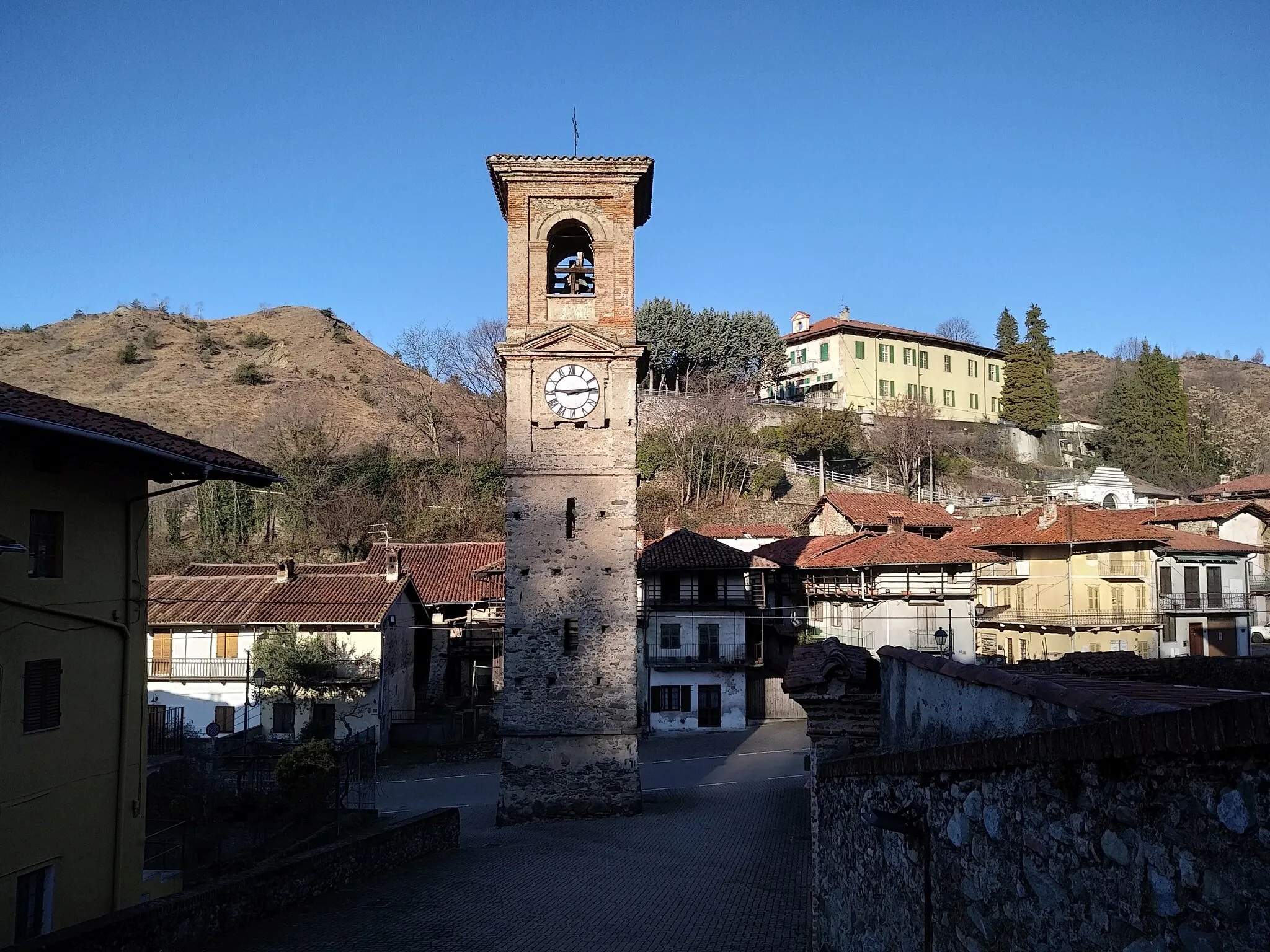 Photo showing: Strambinello: panorama