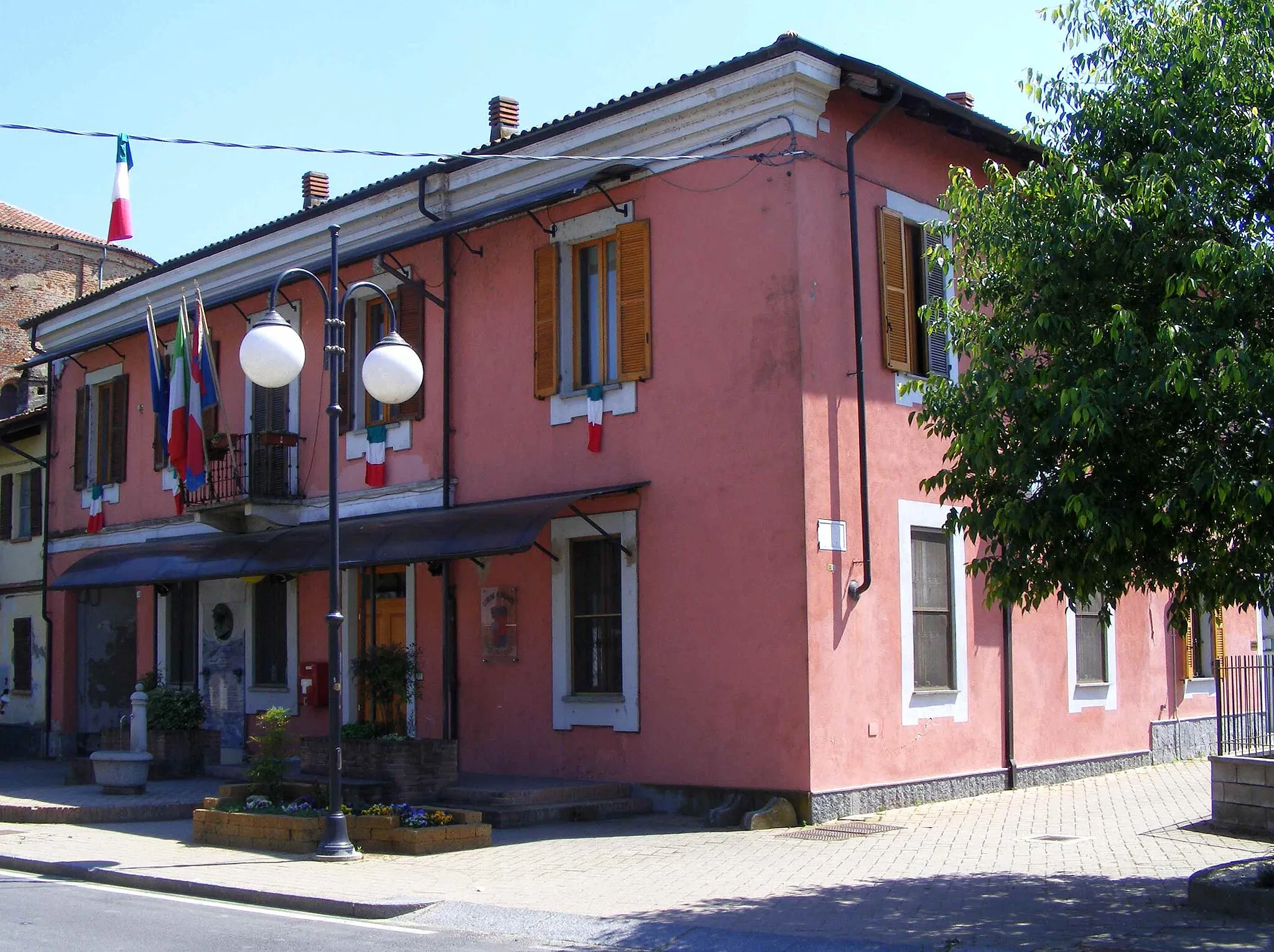 Photo showing: Salasco (VC, Italy): town hall