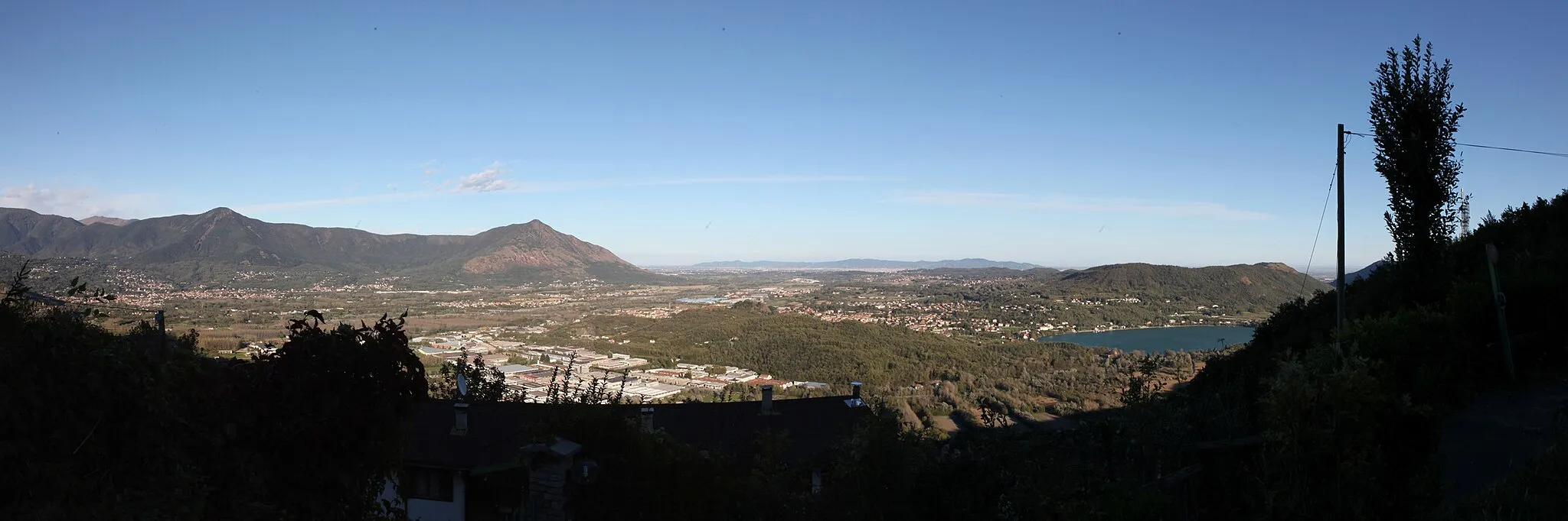 Photo showing: Landscape in Avigliana.