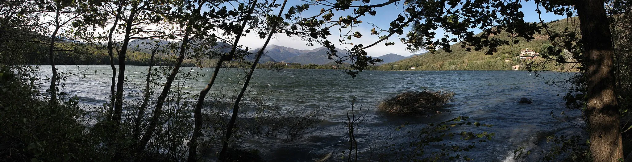 Photo showing: Lago Piccolo - Avigliana 10/2011