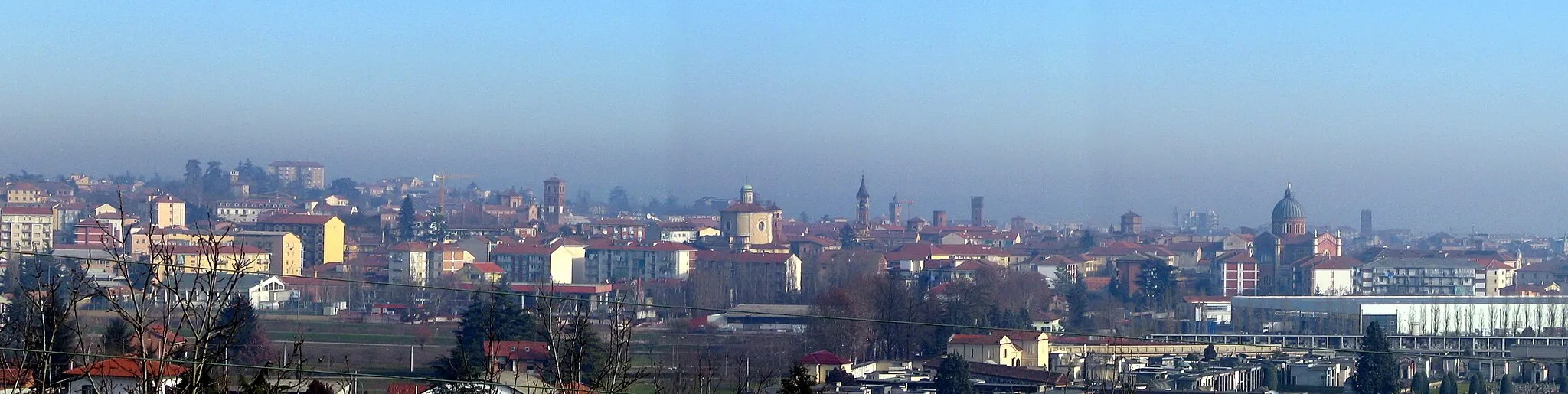 Photo showing: Asti, veduta panoramica della città vista da ovest.
